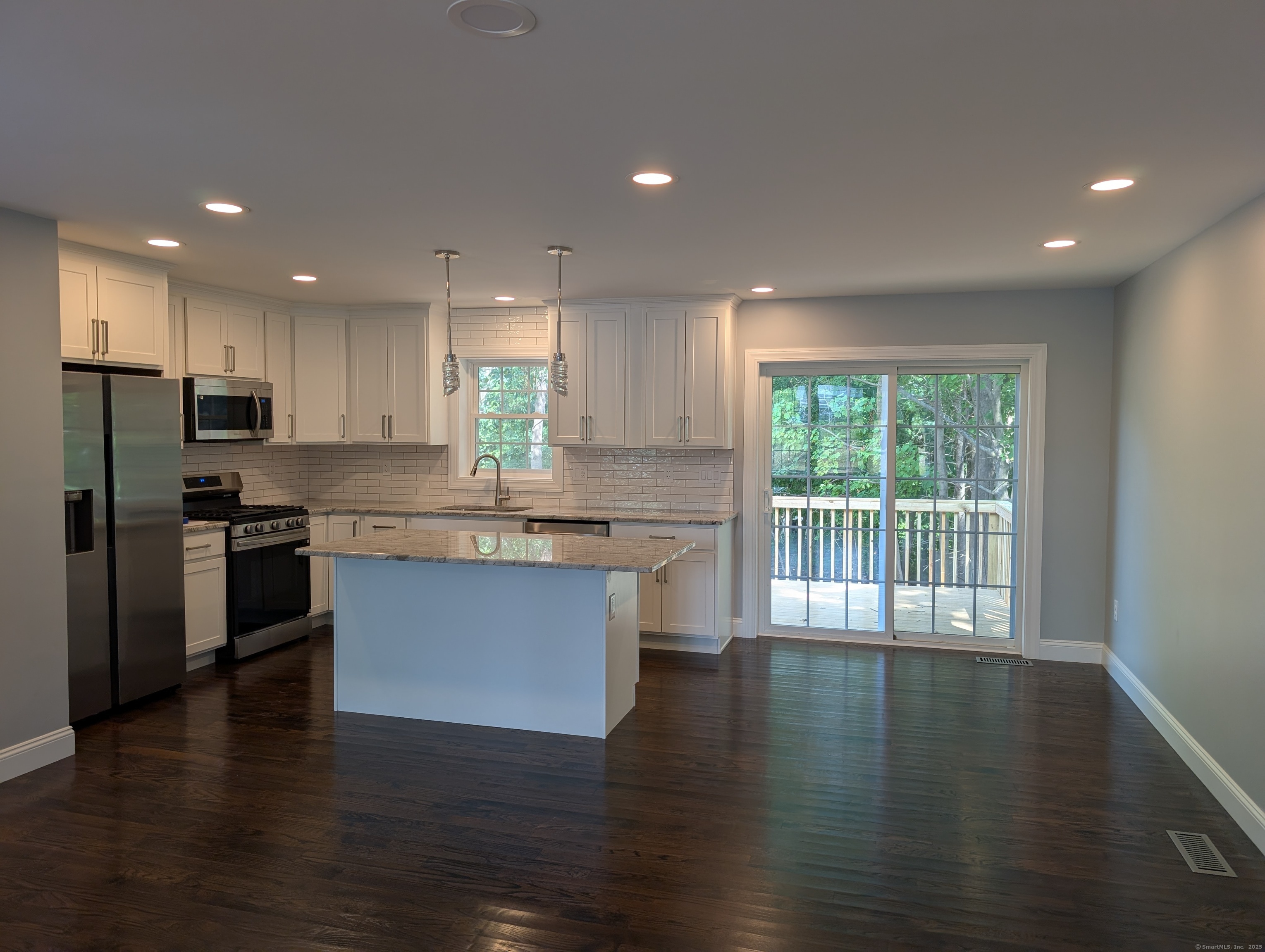 655 Evergreen Avenue