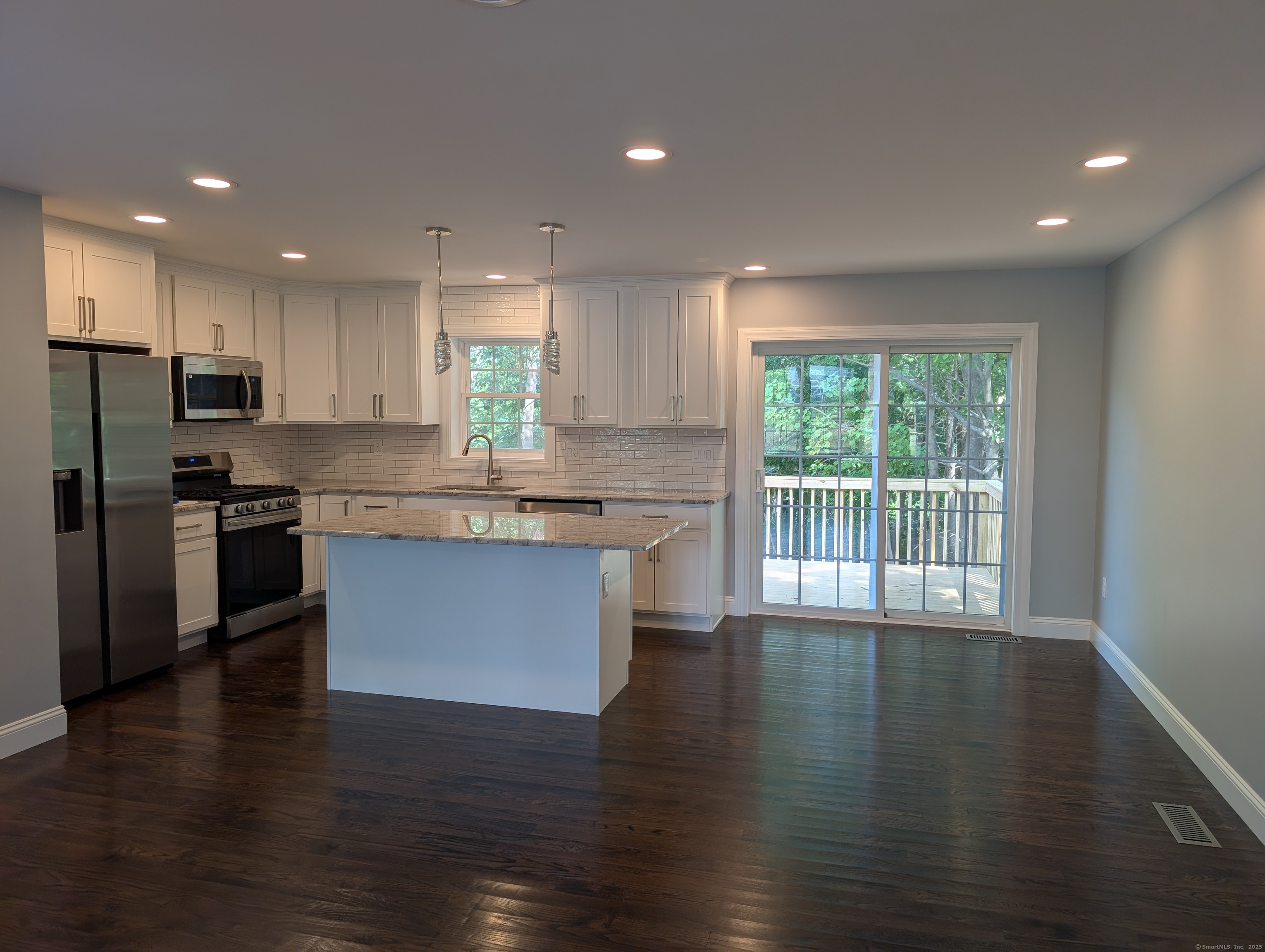 655 Evergreen Avenue