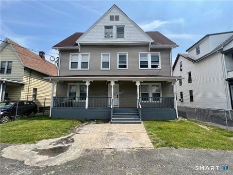 Photo of 249 Black Rock Avenue #3L, Bridgeport, CT 06605 (MLS # 24216317)