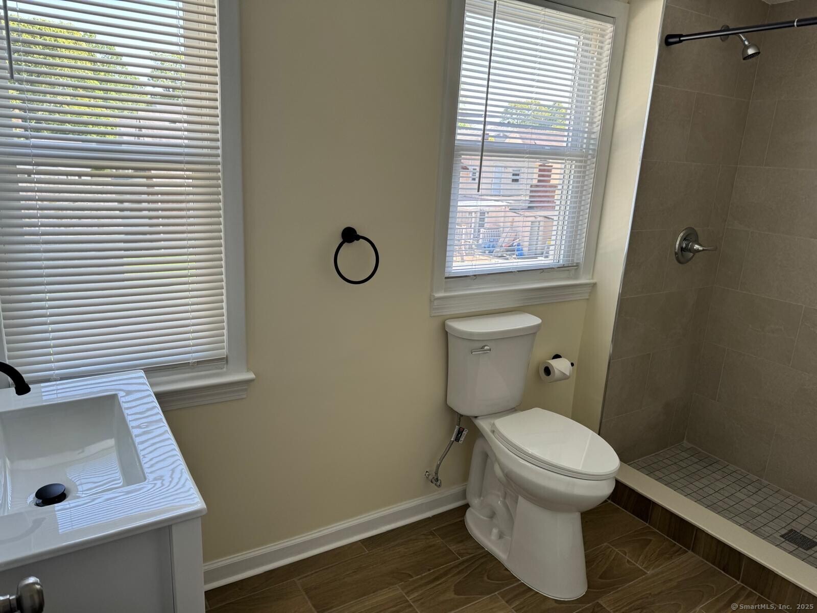 187 Jewett Avenue, Bridgeport, Connecticut image 6