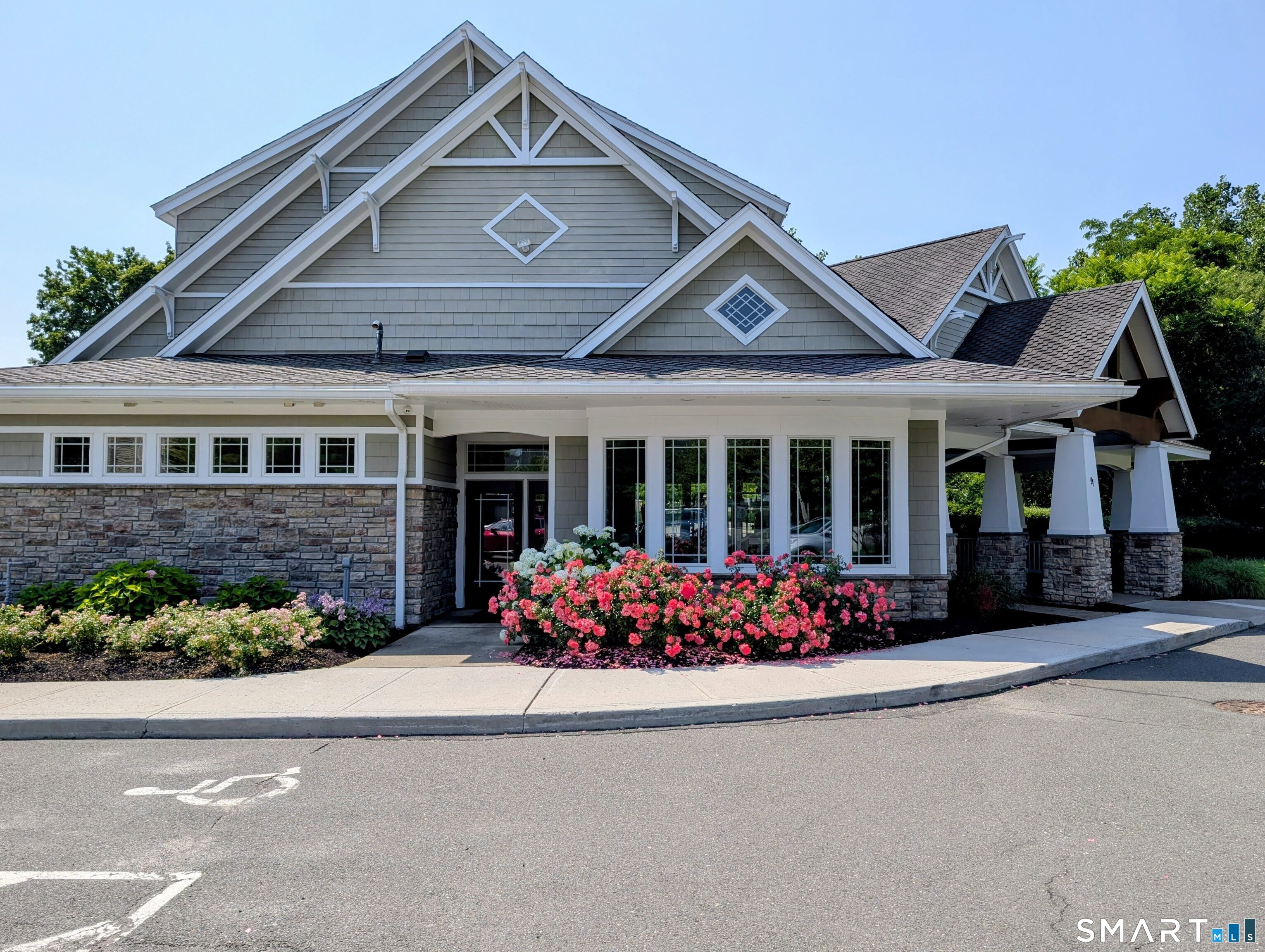 68 Lawrence Avenue 68