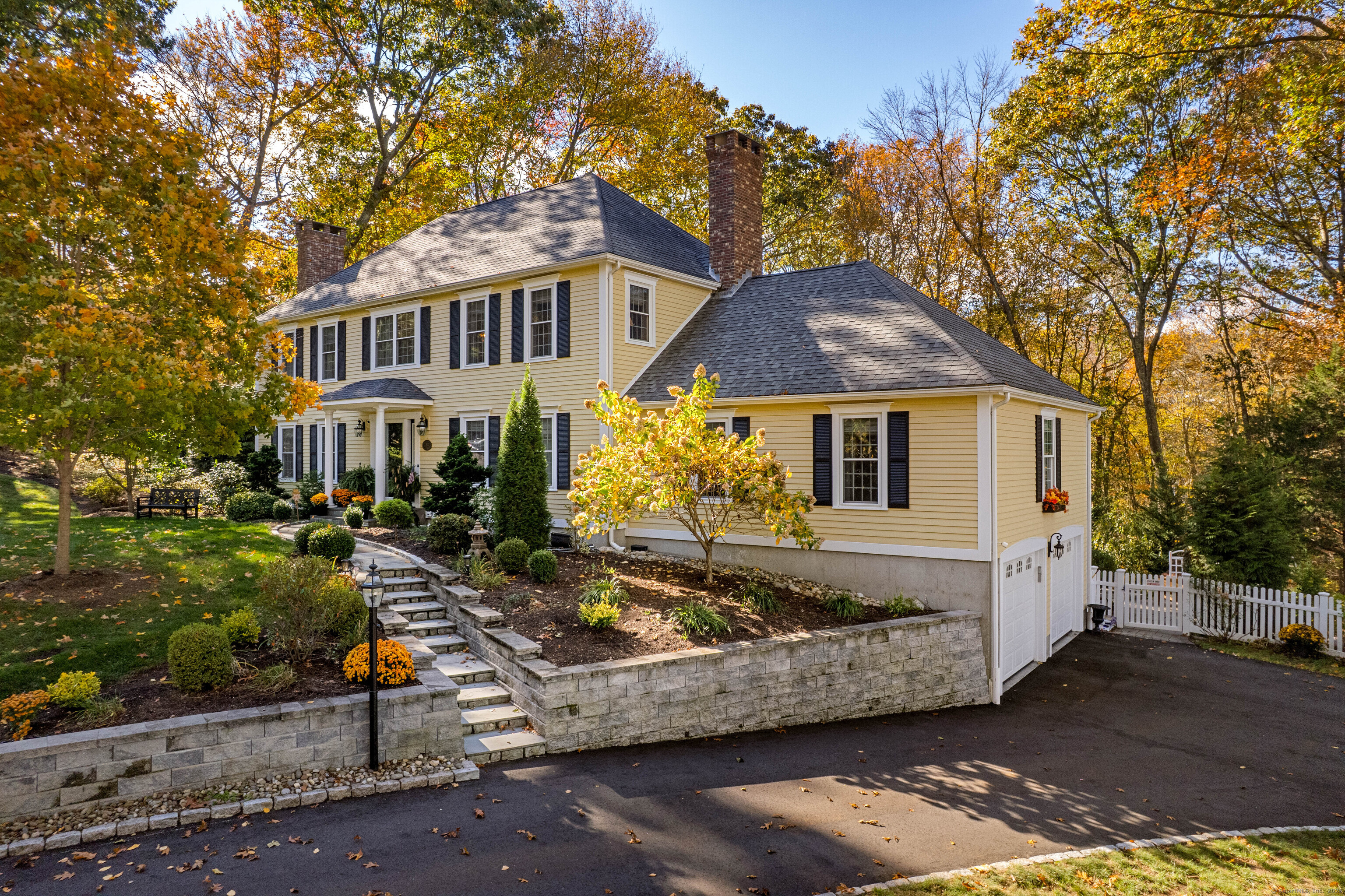 11 Essex Hills Drive