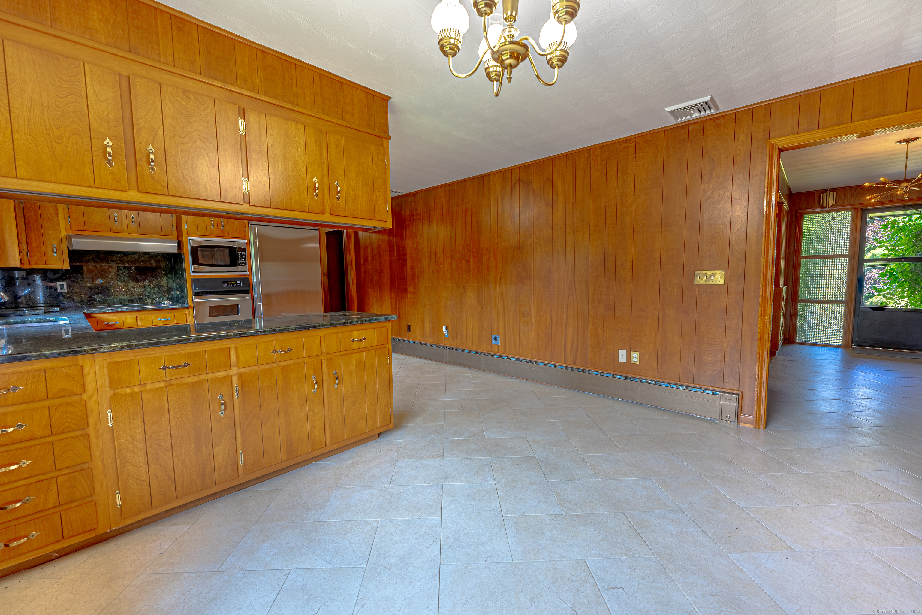 Photo 13 of 40 of 27 Juniper Drive house