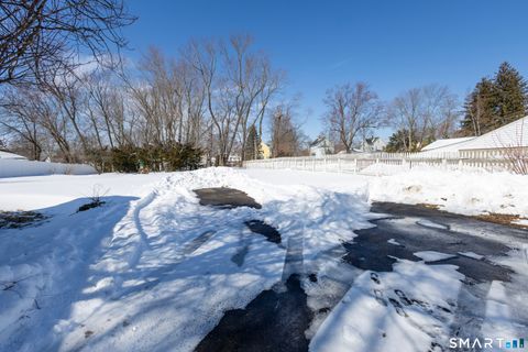 Tiny photo for 40 Broad Street, Meriden, CT 06450 (MLS # 24157377)