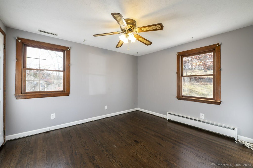 29 Lochbourne Drive, Clinton, Connecticut image 5
