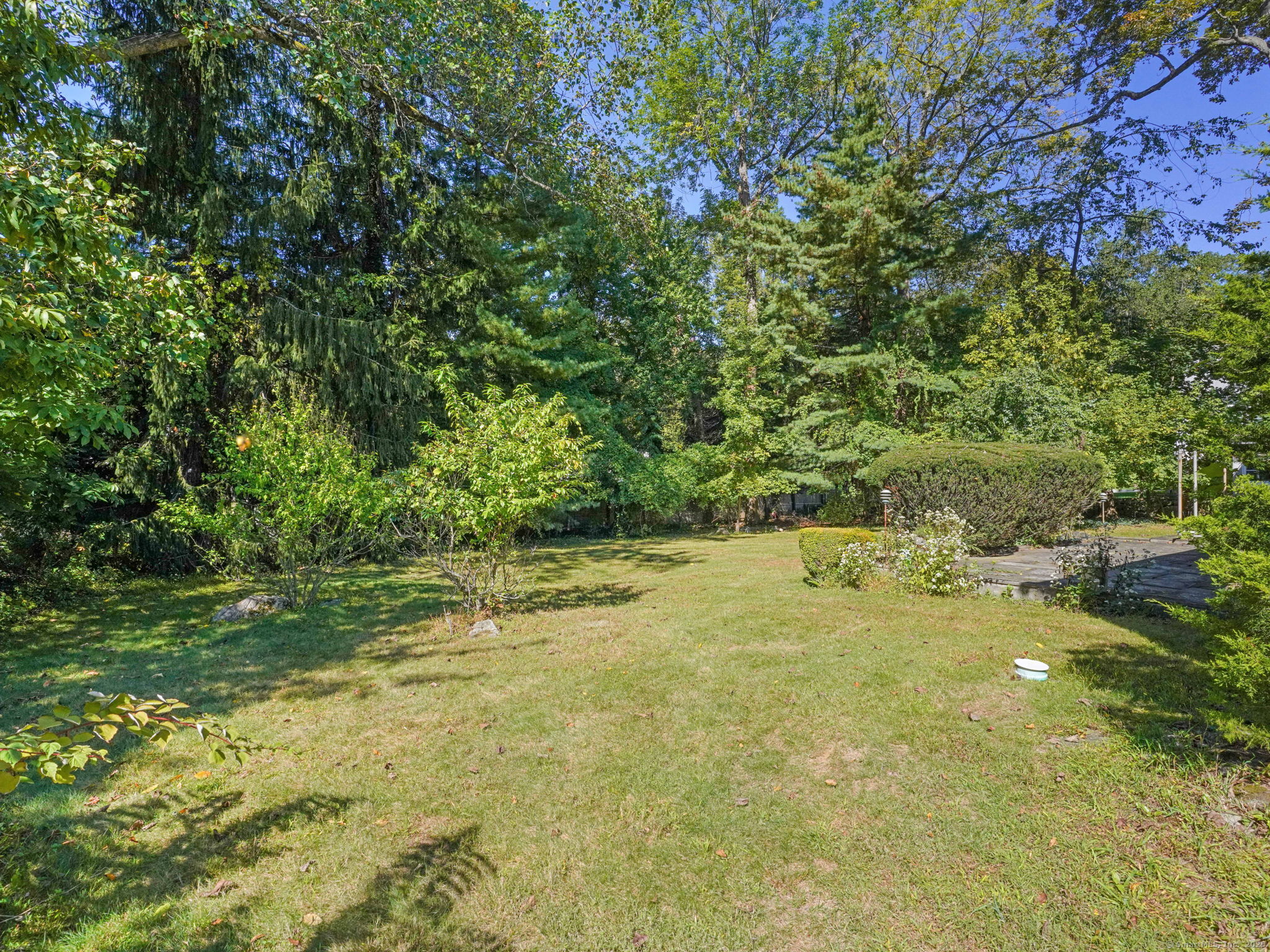 Norwalk, Connecticut 06853, United States, 3 Bedrooms Bedrooms, ,2 BathroomsBathrooms,Residential,Active,221458