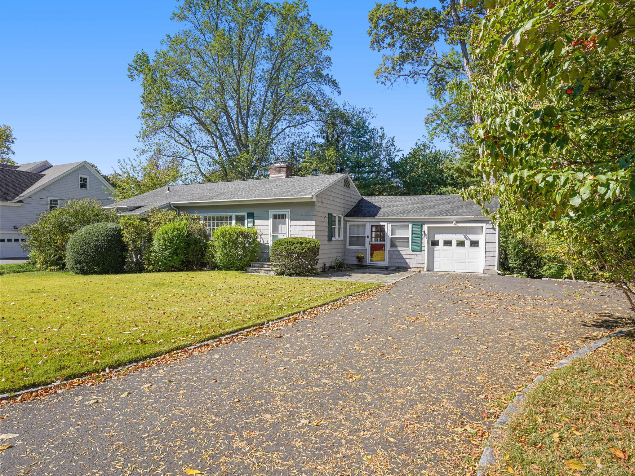 Norwalk, Connecticut 06853, United States, 3 Bedrooms Bedrooms, ,2 BathroomsBathrooms,Residential,Active,221458