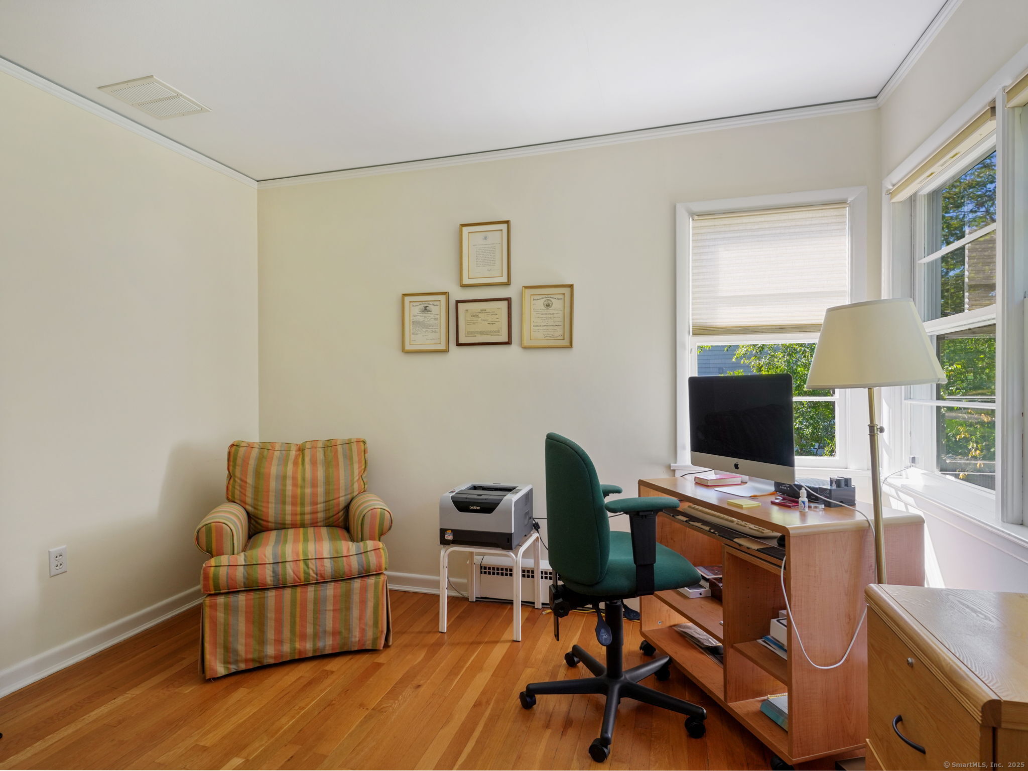 Norwalk, Connecticut 06853, United States, 3 Bedrooms Bedrooms, ,2 BathroomsBathrooms,Residential,Active,221458