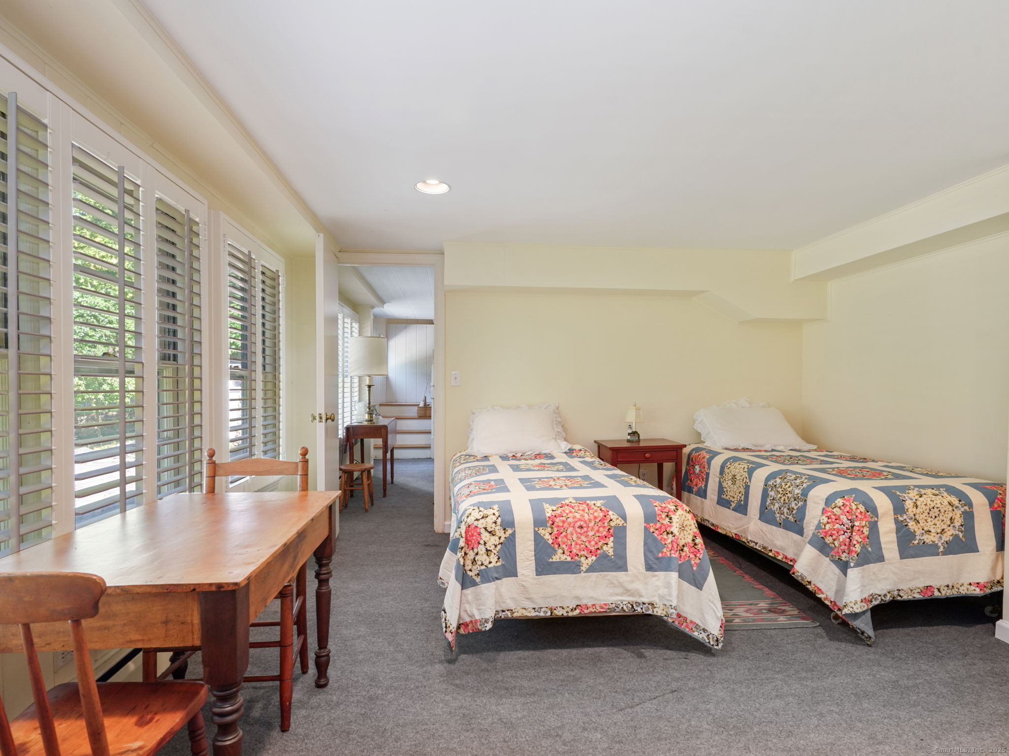 Norwalk, Connecticut 06853, United States, 3 Bedrooms Bedrooms, ,2 BathroomsBathrooms,Residential,Active,221458