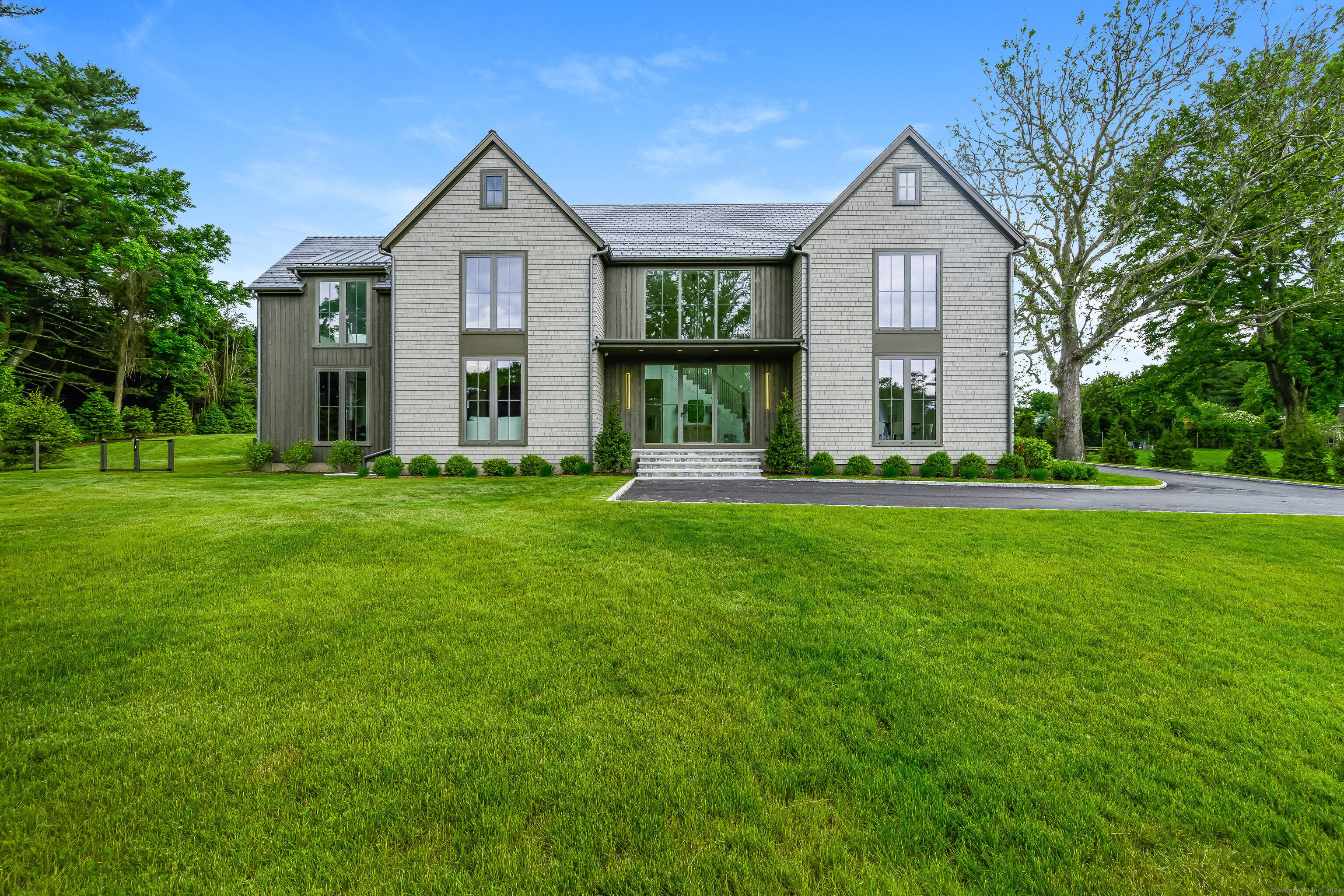 Property for Sale at 28 Old Farm Road, Darien, Connecticut - Bedrooms: 6 
Bathrooms: 8 
Rooms: 15  - $7,195,000