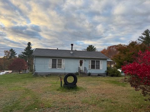 Photo of 165 Breakneck Hill Road, Killingly, CT 06241 (MLS # 24135903)