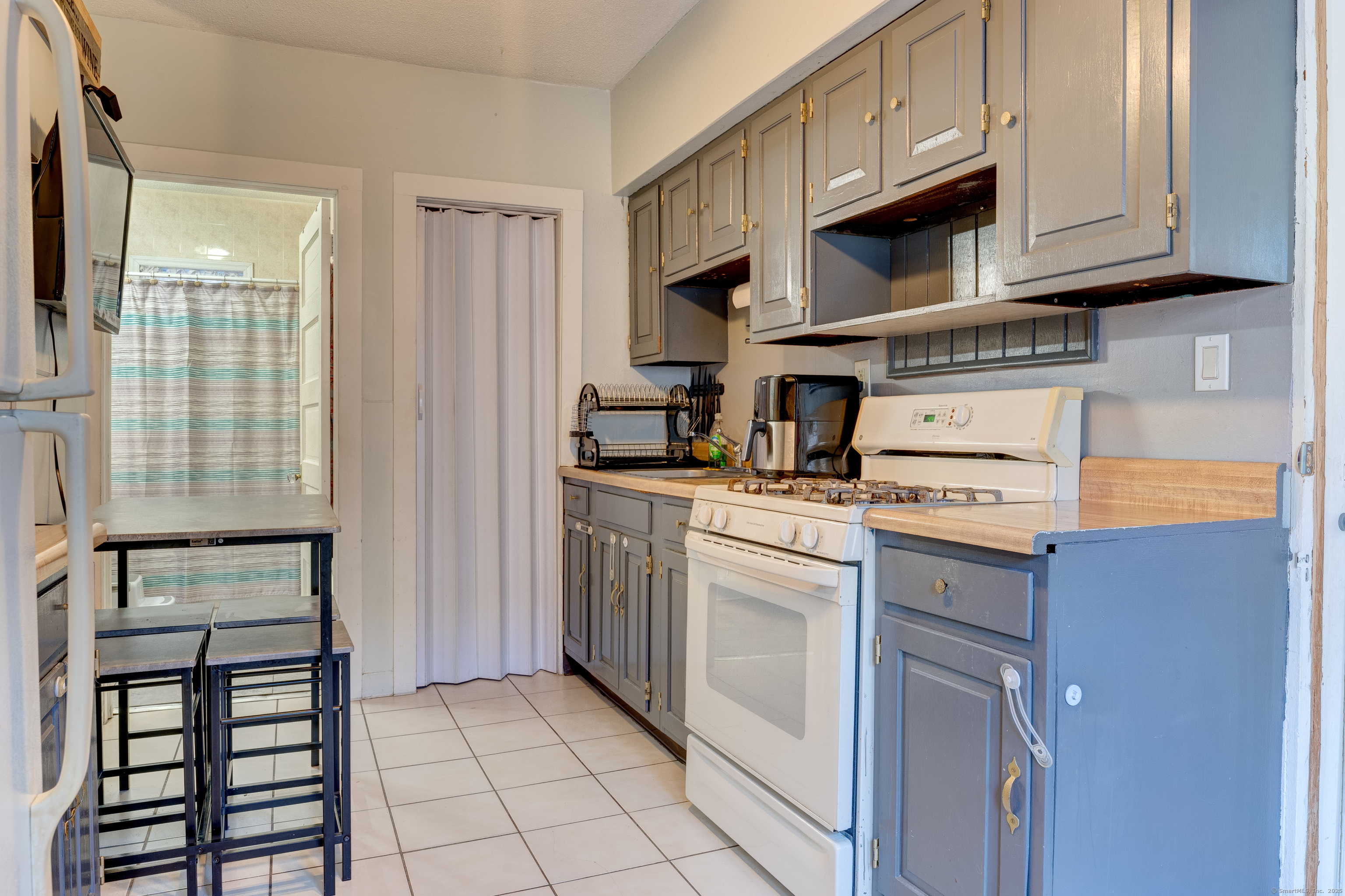 39 Bliss Street, East Hartford, Connecticut image 7