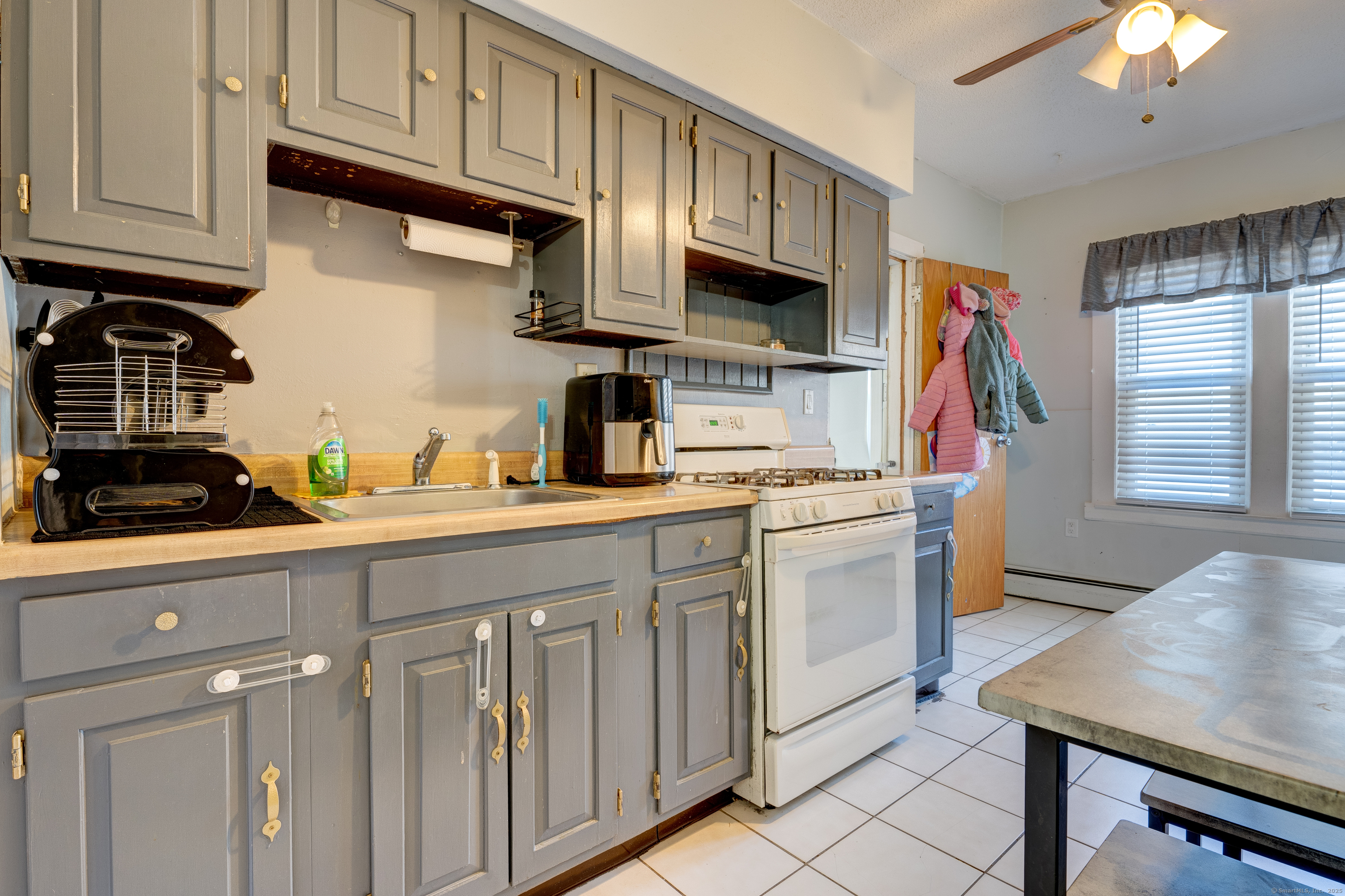 39 Bliss Street, East Hartford, Connecticut image 8