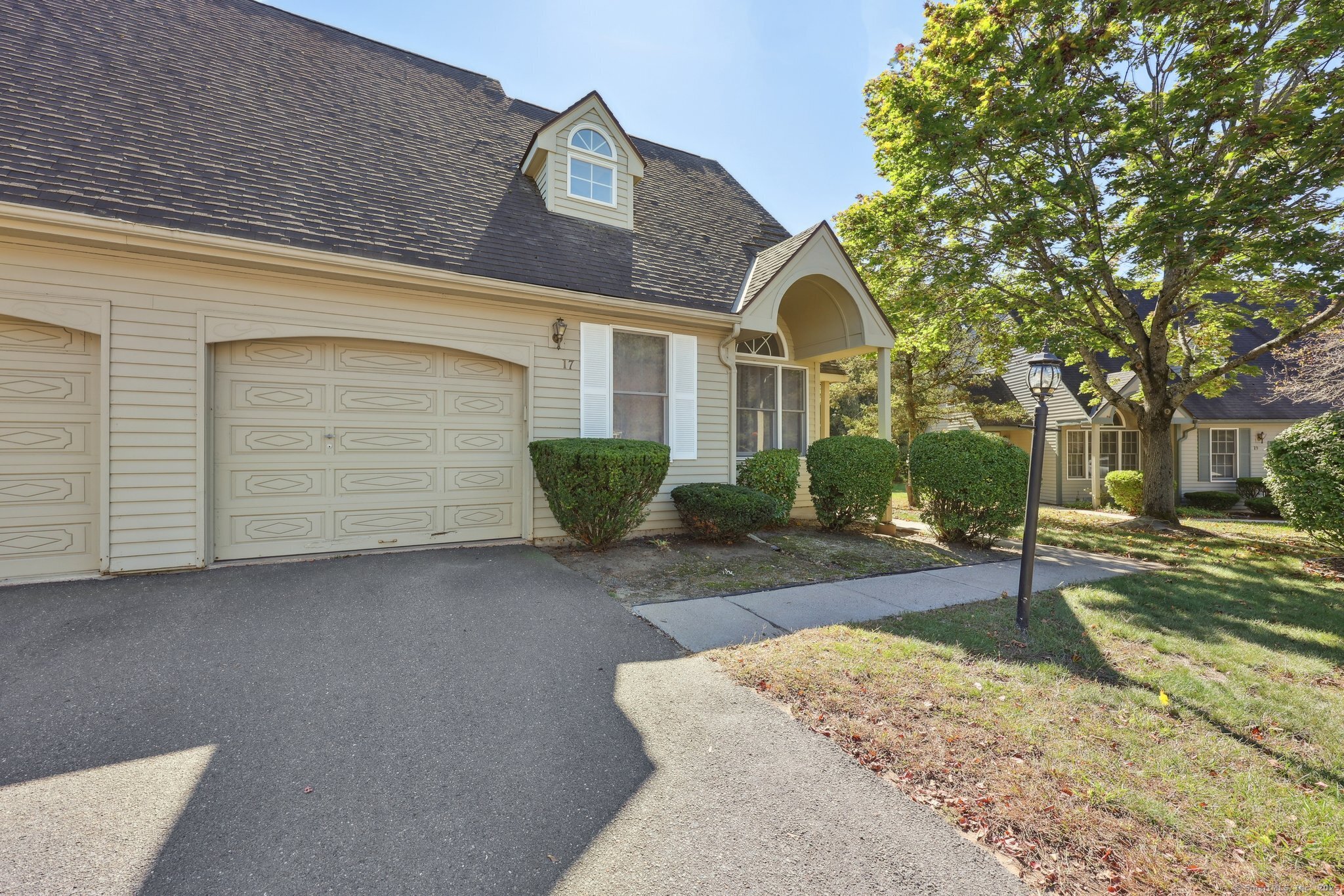 17 Fox Hollow Drive 17