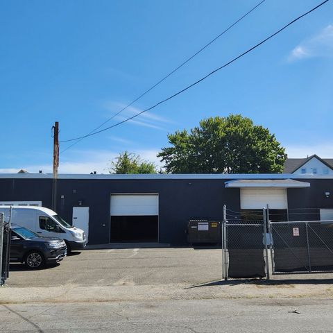 MLS: 24065390