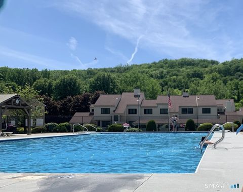 Tiny photo for 11 Deer Run #11, Bethel, CT 06801 (MLS # 24175859)