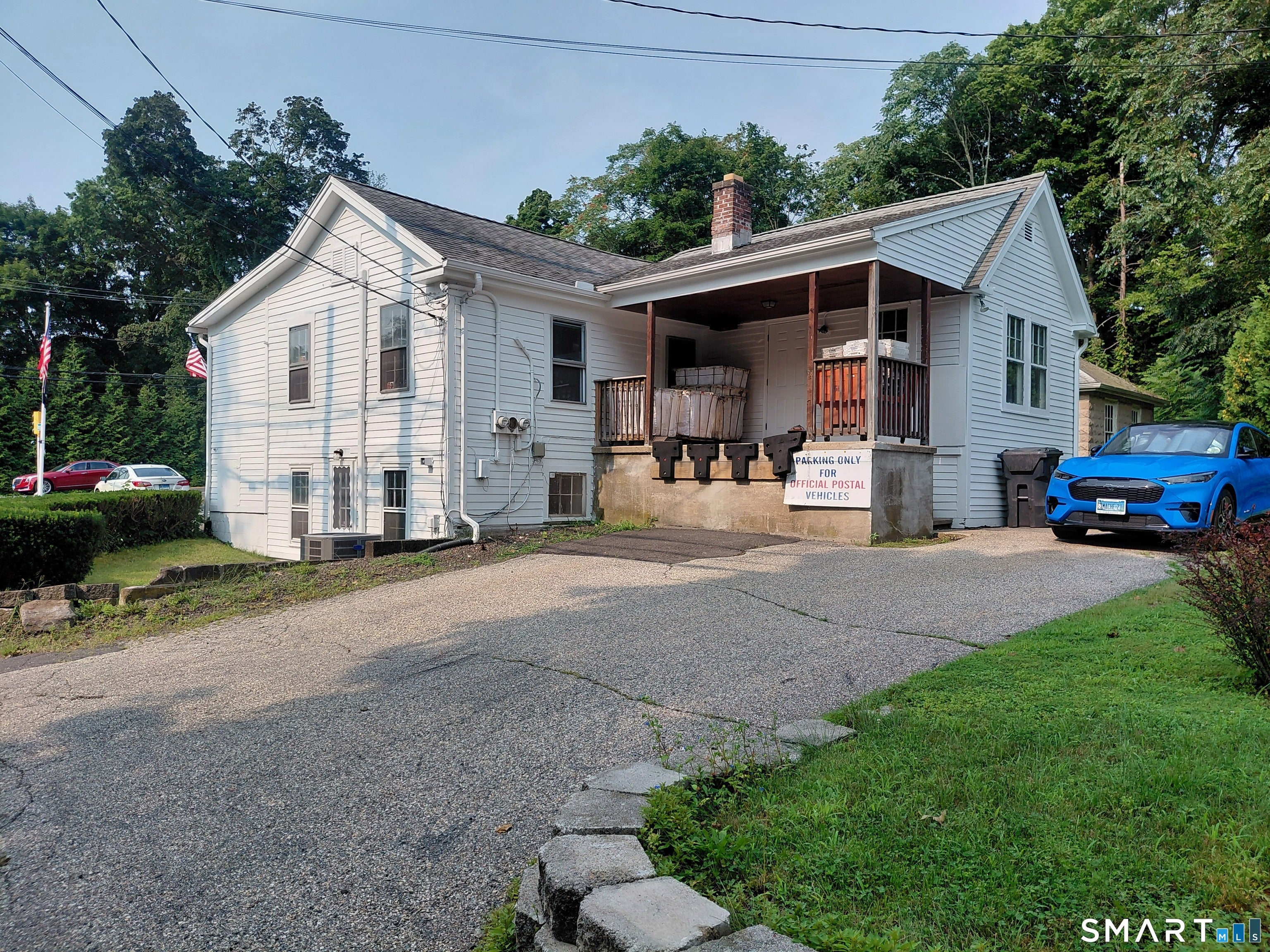 2321 Meriden Waterbury Turnpike