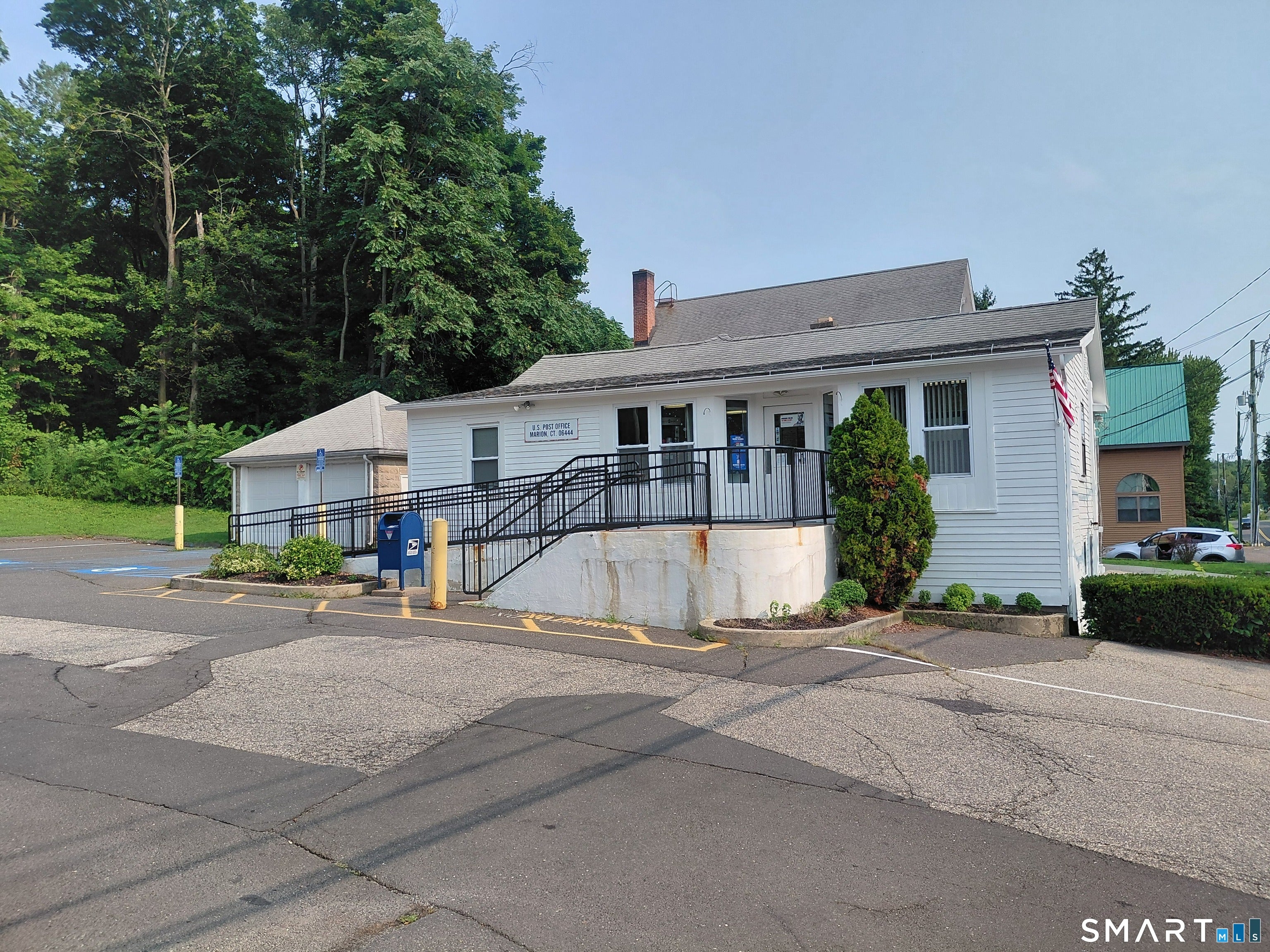 2321 Meriden Waterbury Turnpike