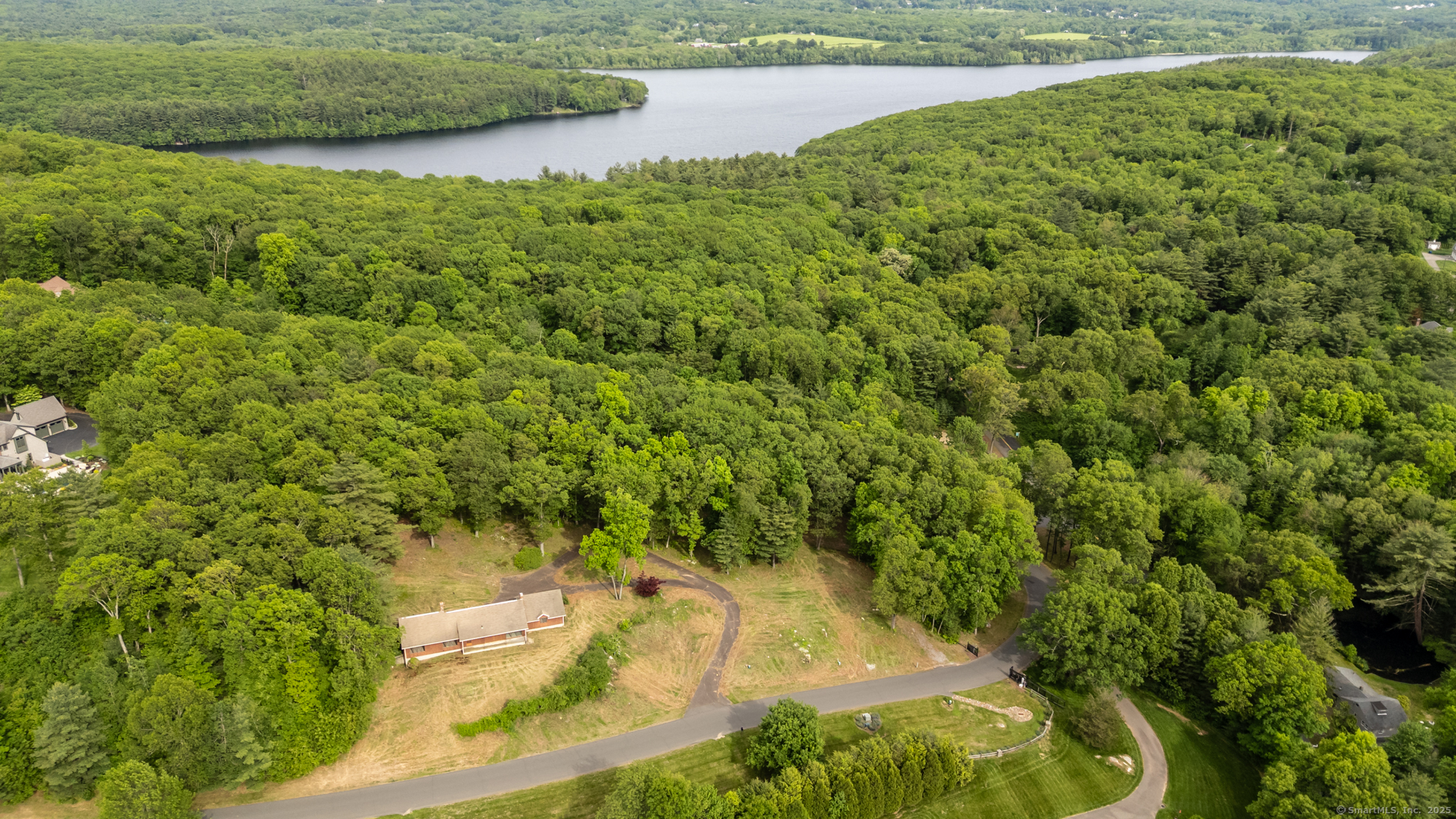 4 Setting Sun Trail, Ellington, Connecticut image 15