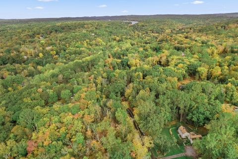 Photo of 29 Old Stage Coach Road, Weston, CT 06883 (MLS # 24132667)