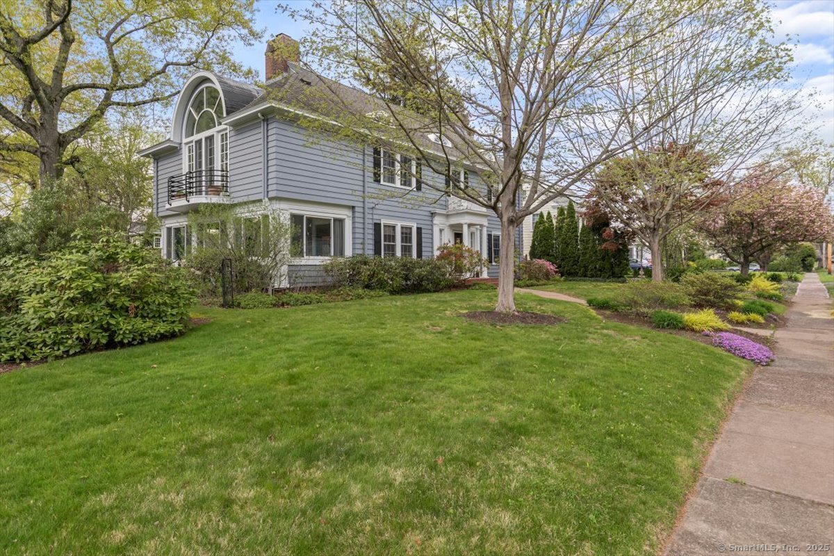 34 Brookside Drive