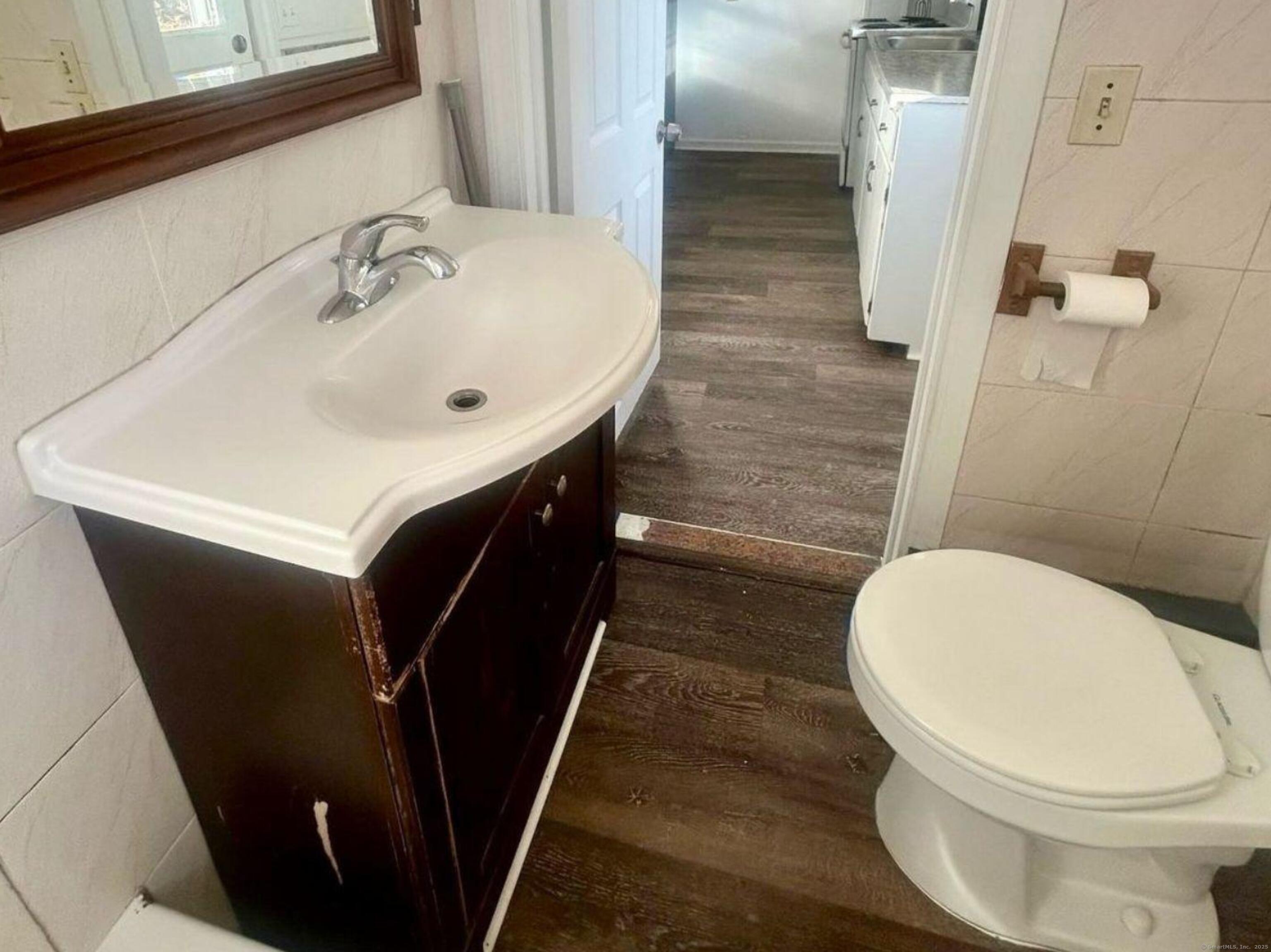 Norwich, Connecticut 06360, United States, 5 Bedrooms Bedrooms, ,4 BathroomsBathrooms,Residential,Active,161296