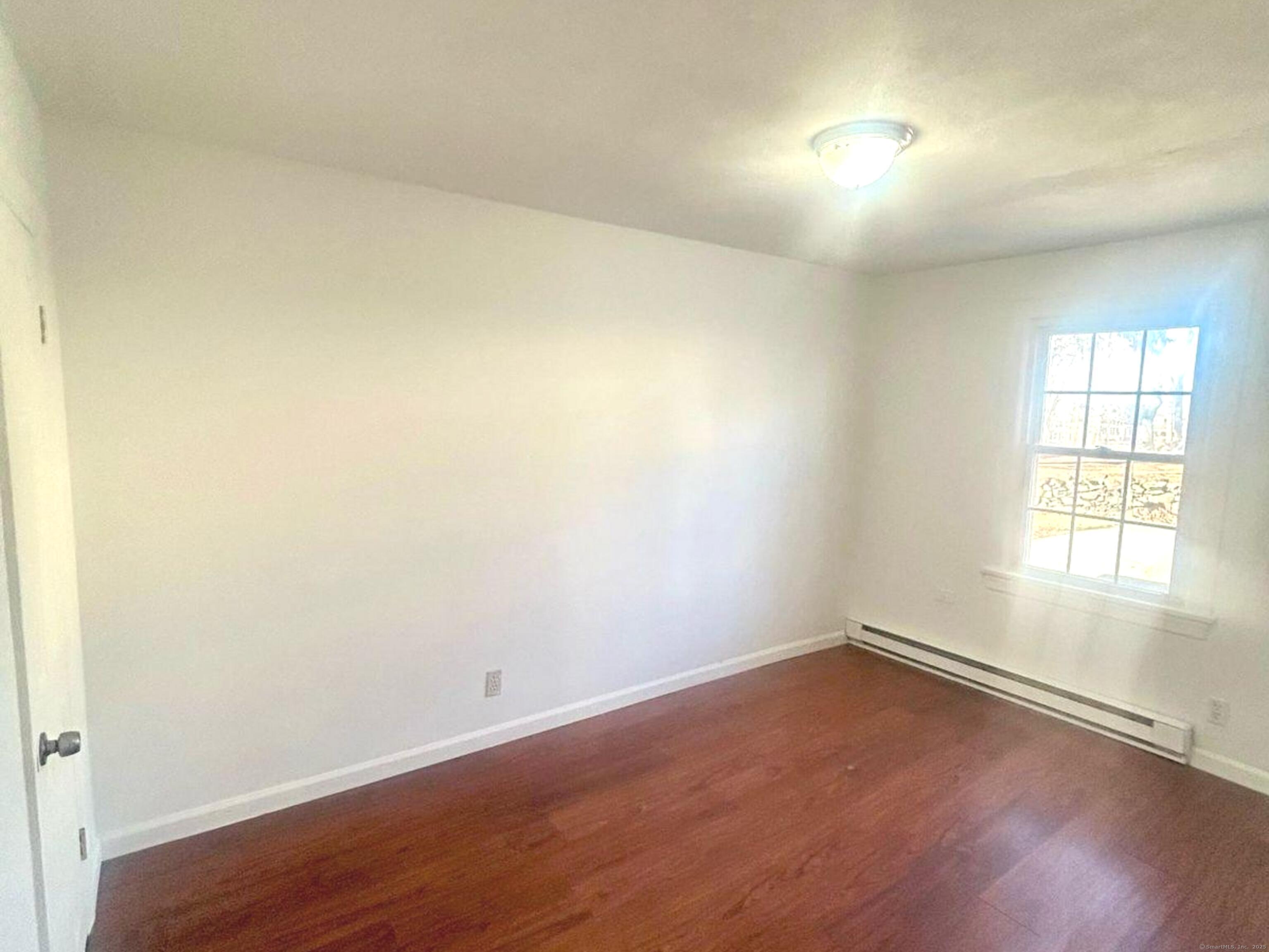 Norwich, Connecticut 06360, United States, 5 Bedrooms Bedrooms, ,4 BathroomsBathrooms,Residential,Active,161296