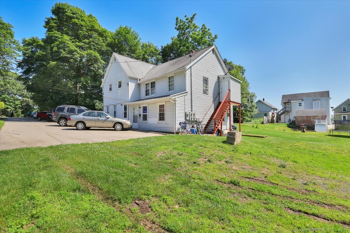 Norwich, Connecticut 06360, United States, 5 Bedrooms Bedrooms, ,4 BathroomsBathrooms,Residential,Active,161296