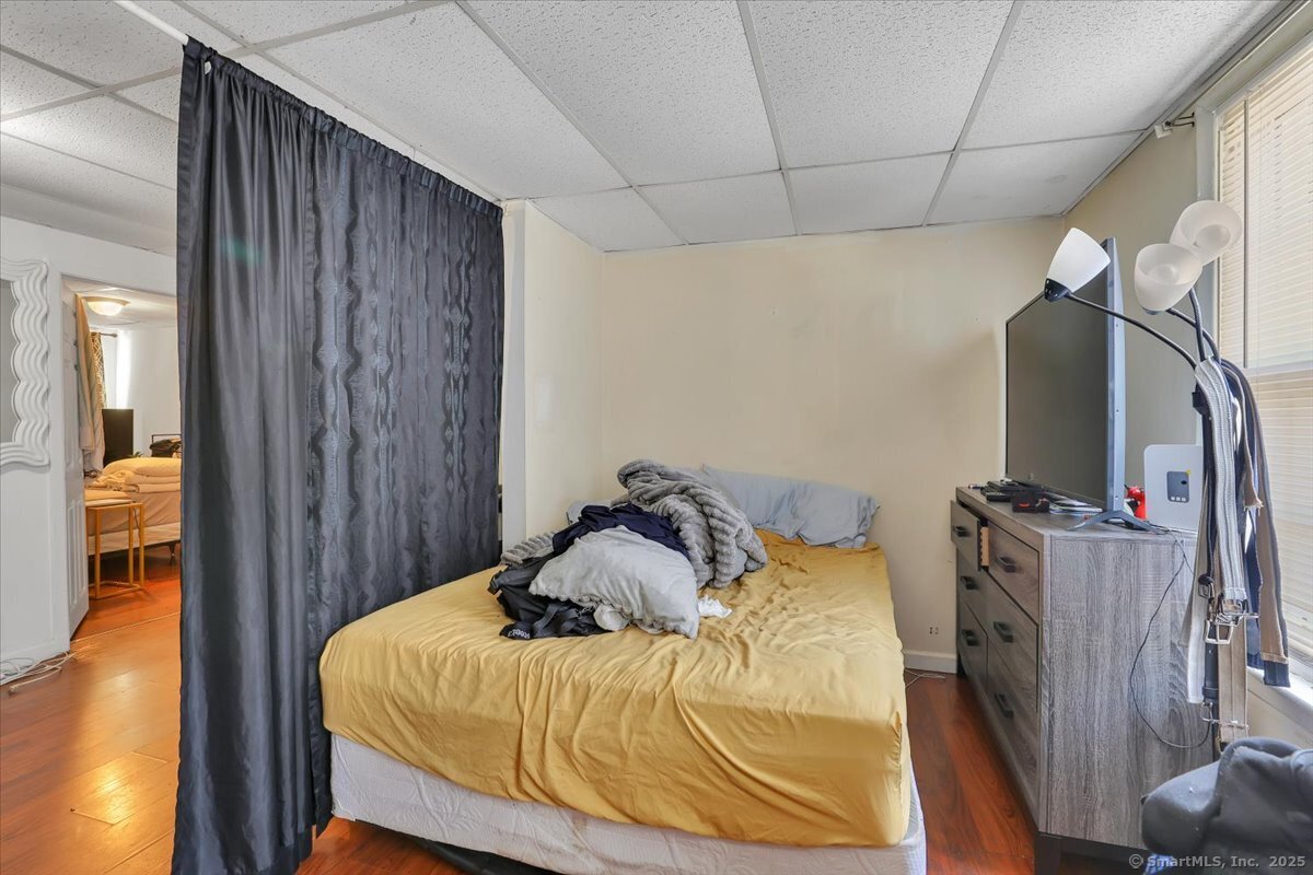 Norwich, Connecticut 06360, United States, 5 Bedrooms Bedrooms, ,4 BathroomsBathrooms,Residential,Active,161296