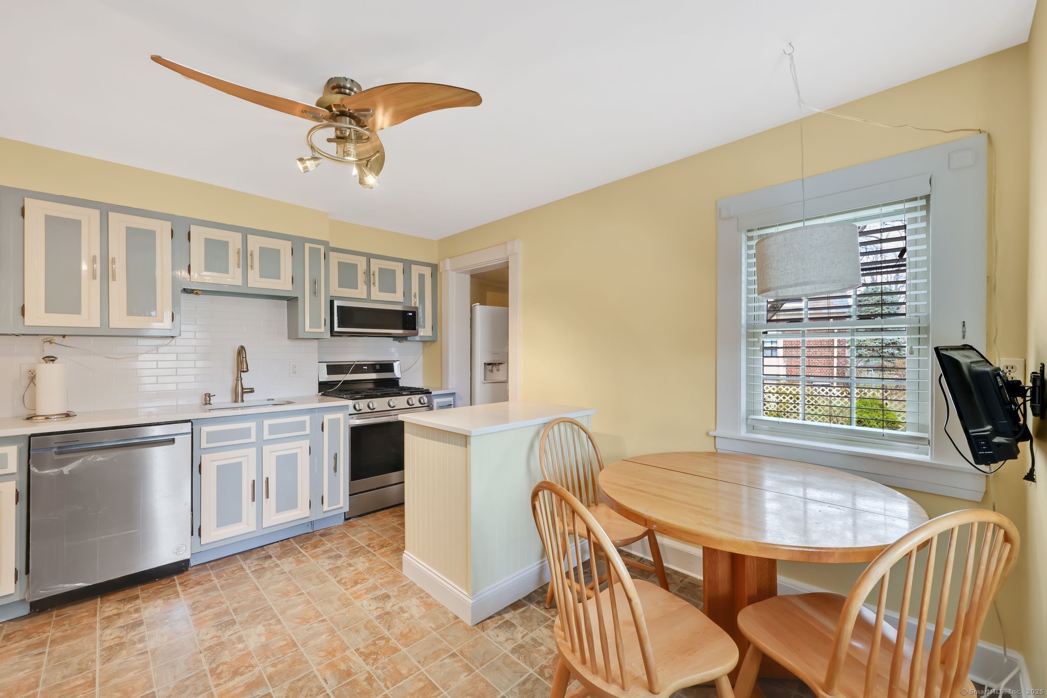 128 Alsace Street, Bridgeport, Connecticut image 9