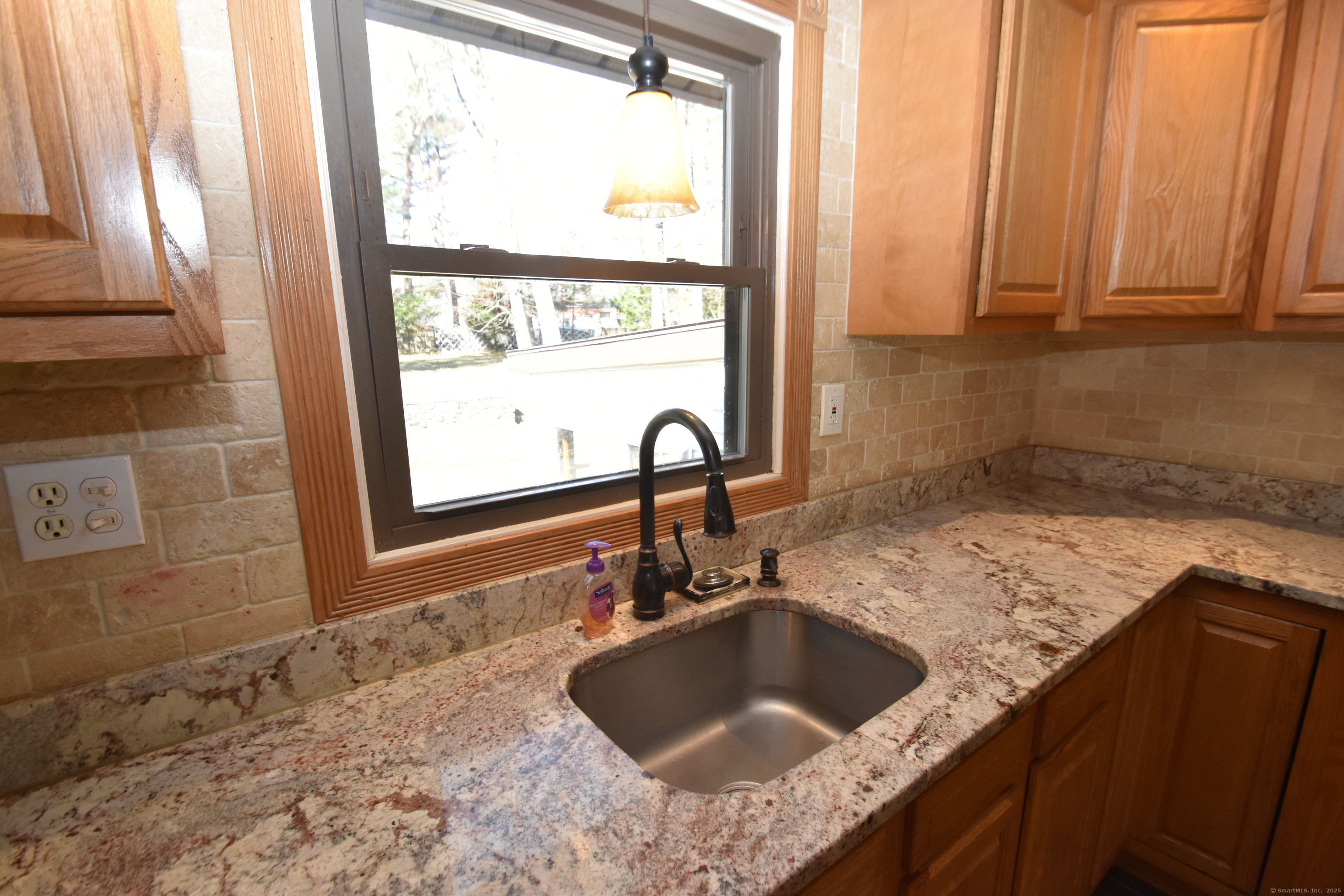 21 Diana Lane, Windsor, Connecticut image 13
