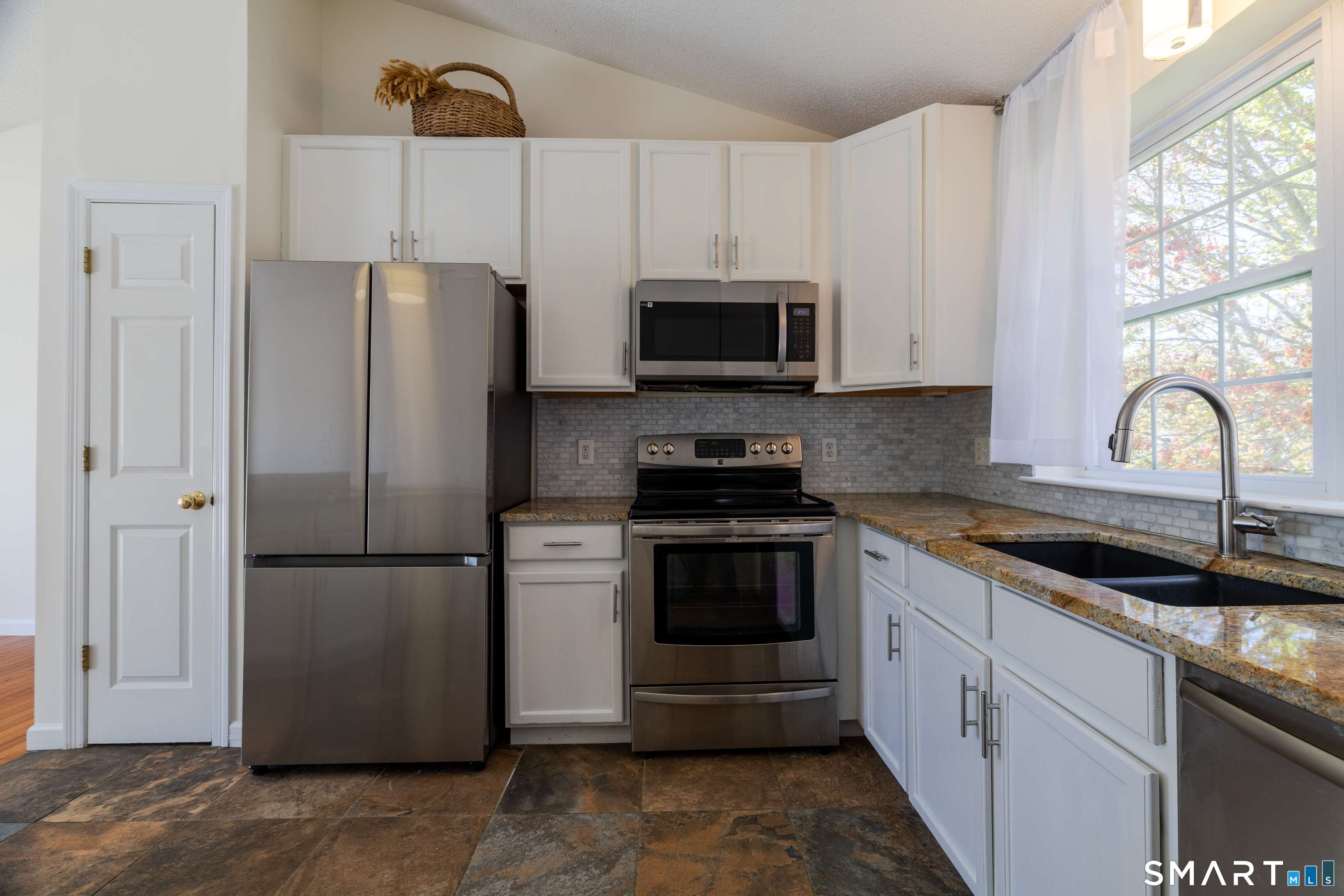 226 Noank Ledyard Road