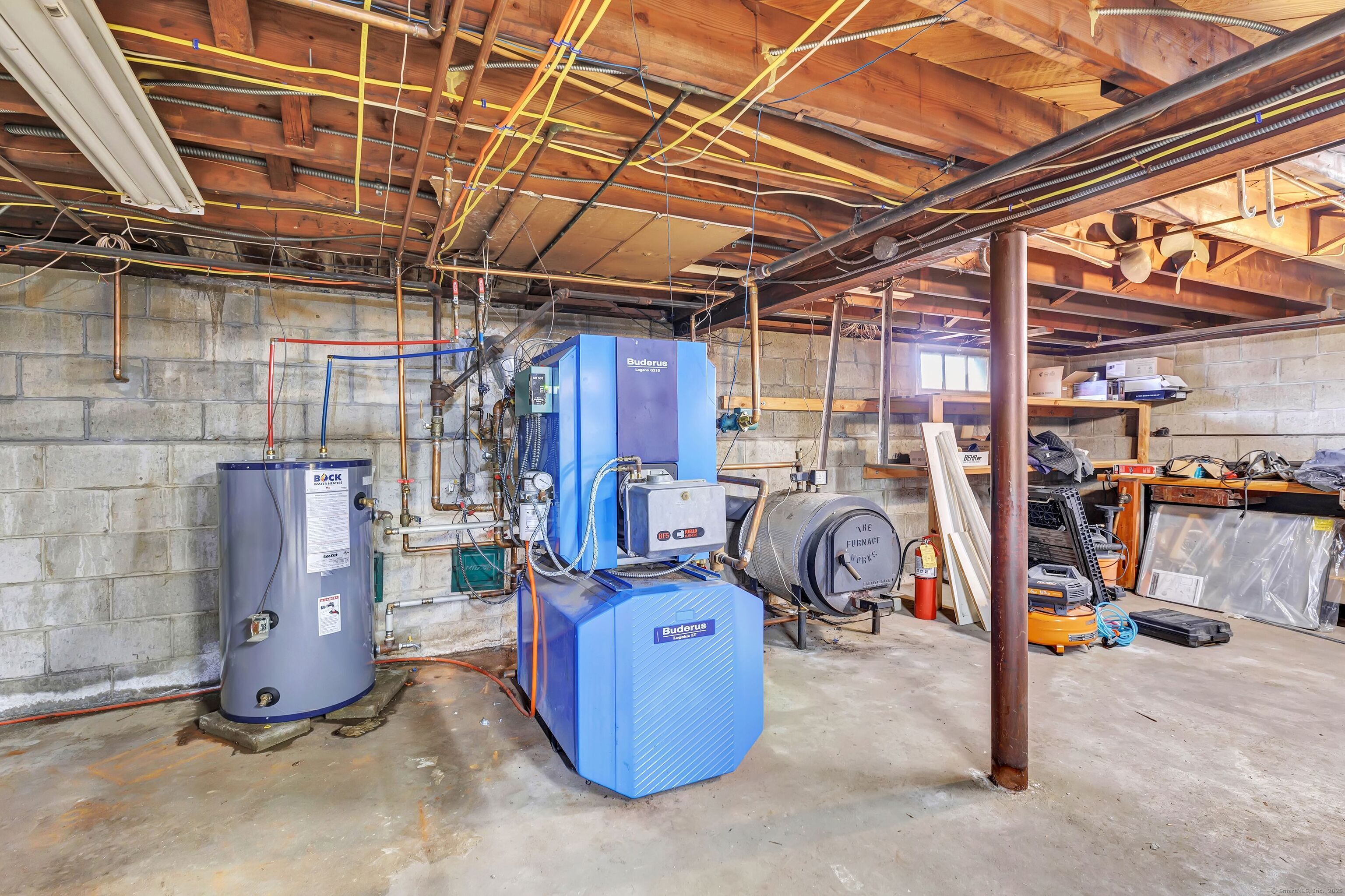 175 Crestview Drive, Bridgeport, Connecticut image 30