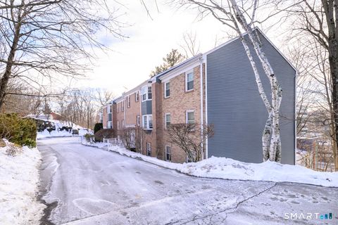 Tiny photo for 3 Valley View Road #APT 45, Norwalk, CT 06851 (MLS # 24153411)