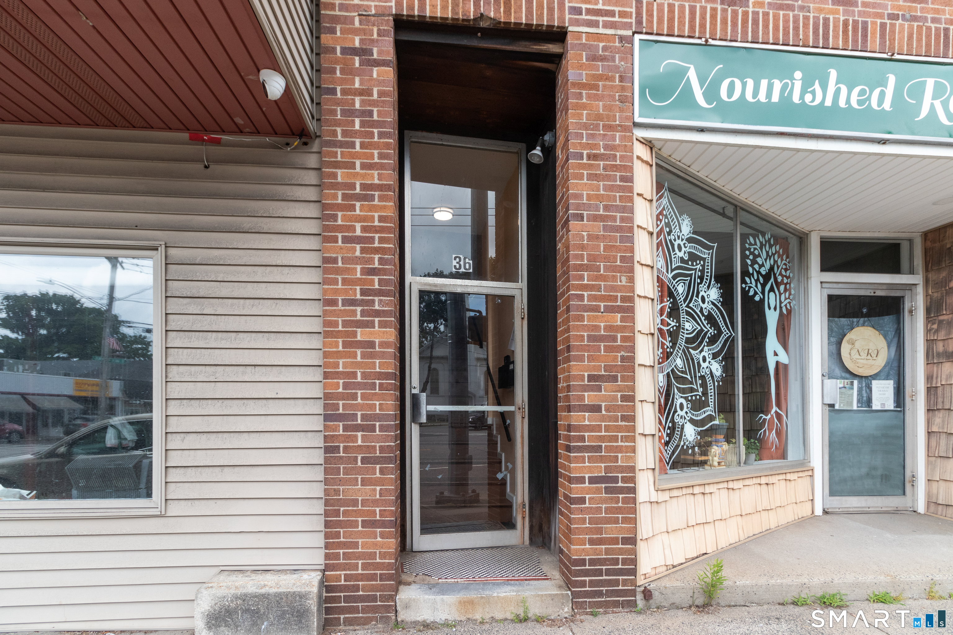 36 Main Street D