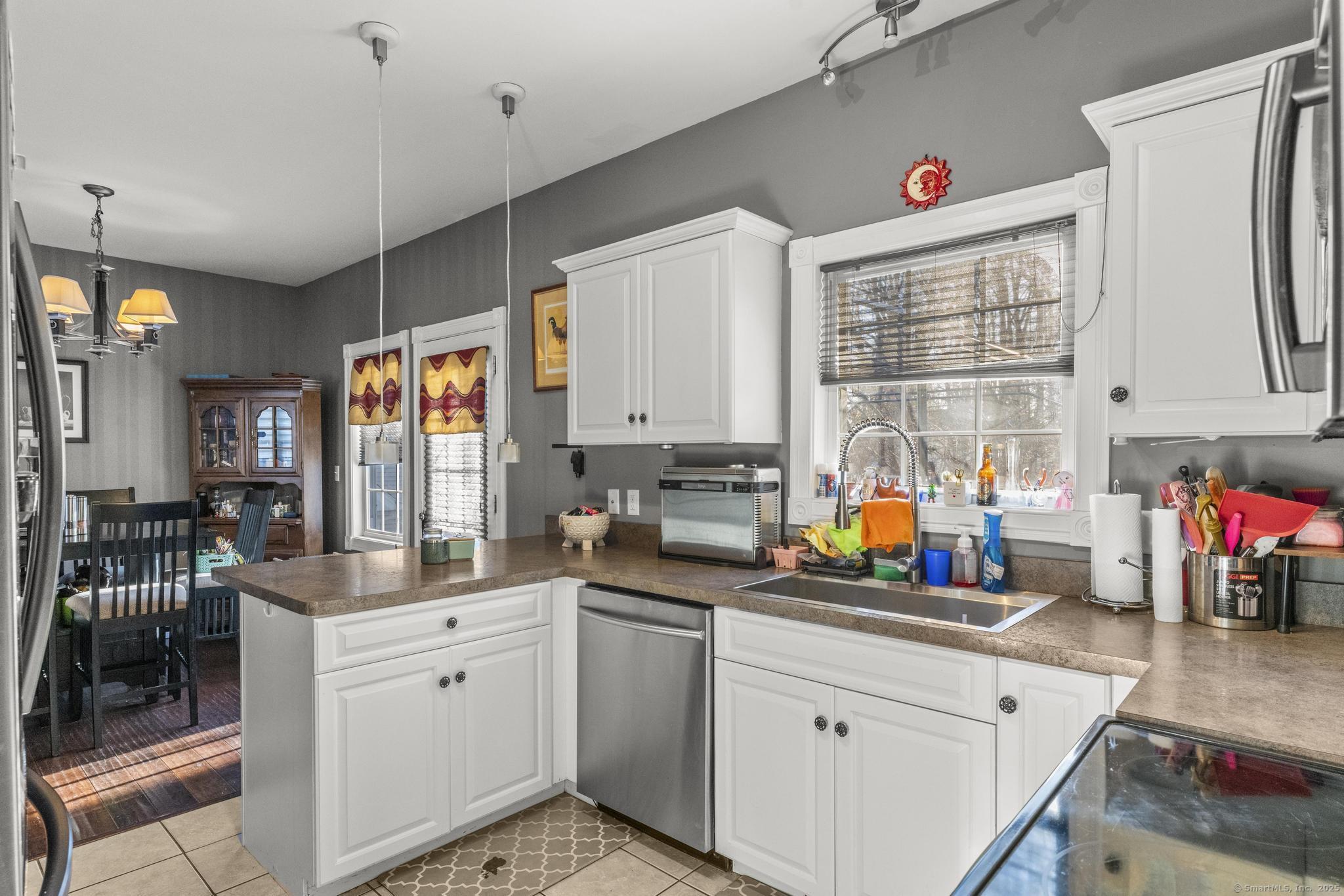 22 Mathieu Lane, East Hampton, Connecticut image 6