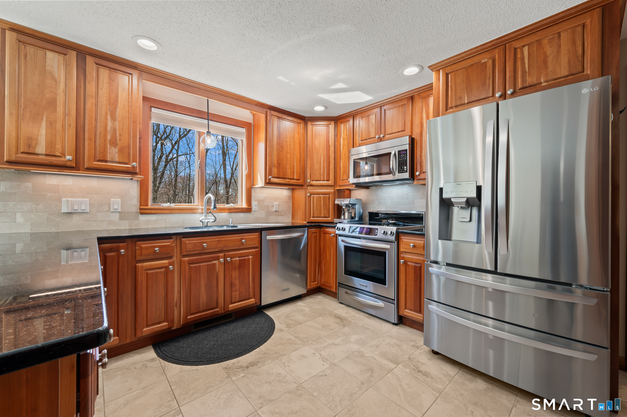 11 Hickory Hill