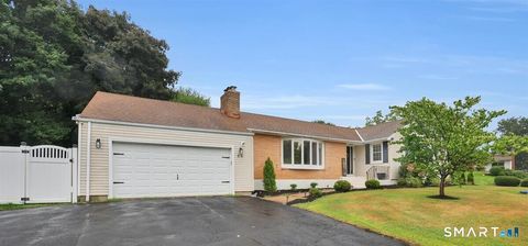 Photo of 66 Berkshire Drive, Farmington, CT 06032 (MLS # 24184367)
