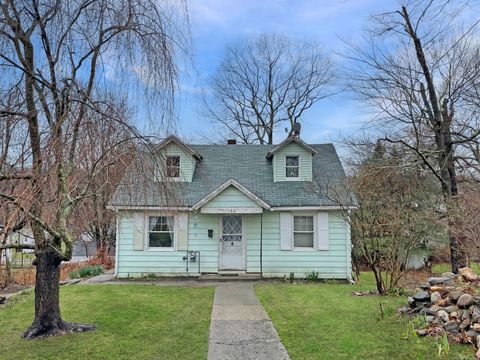 Single Family Residence in Watertown CT 106 Greenwood Street.jpg