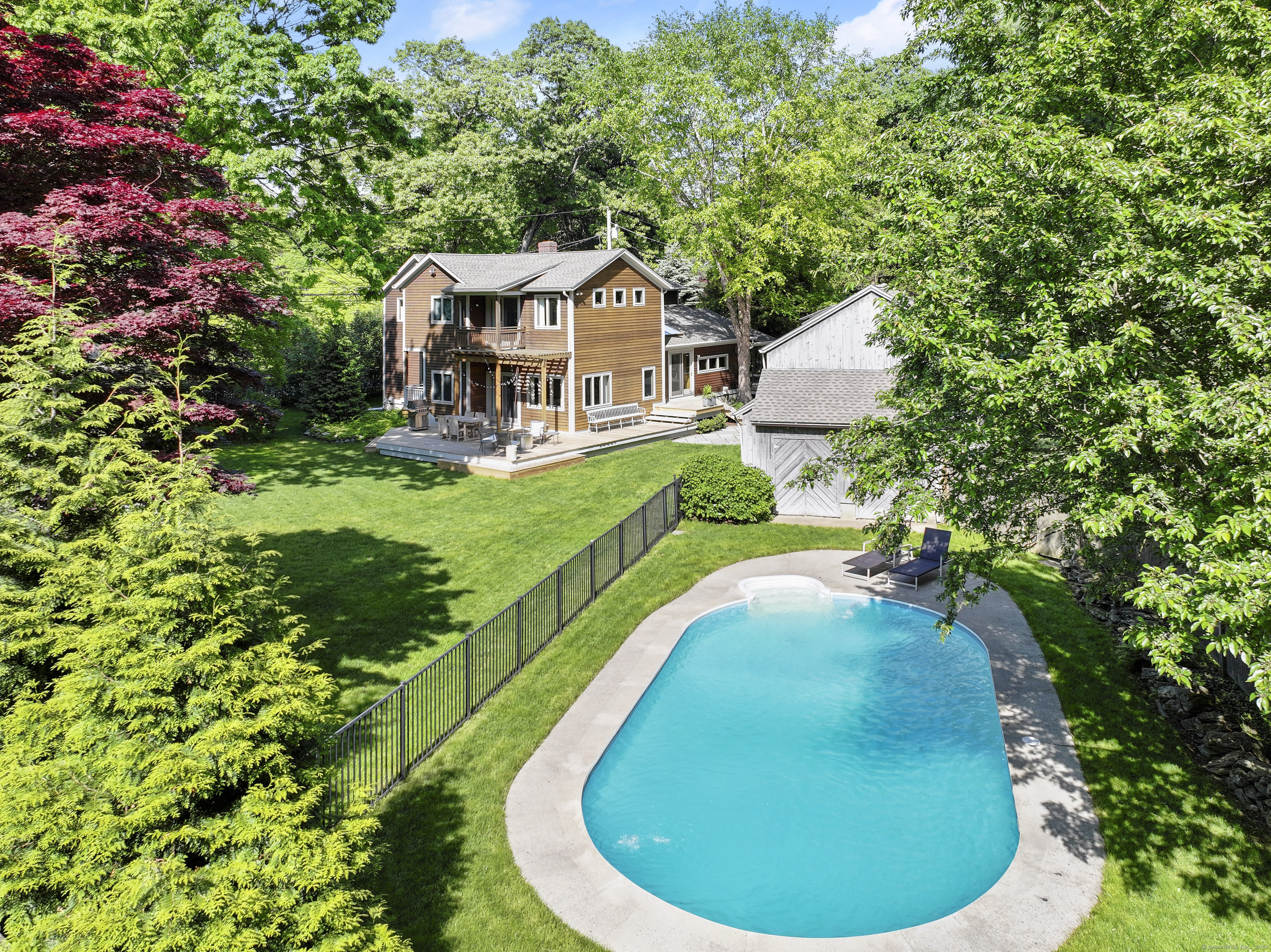 Property for Sale at 159 Kings Drive, Fairfield, Connecticut - Bedrooms: 4 
Bathrooms: 3 
Rooms: 8  - $1,399,000