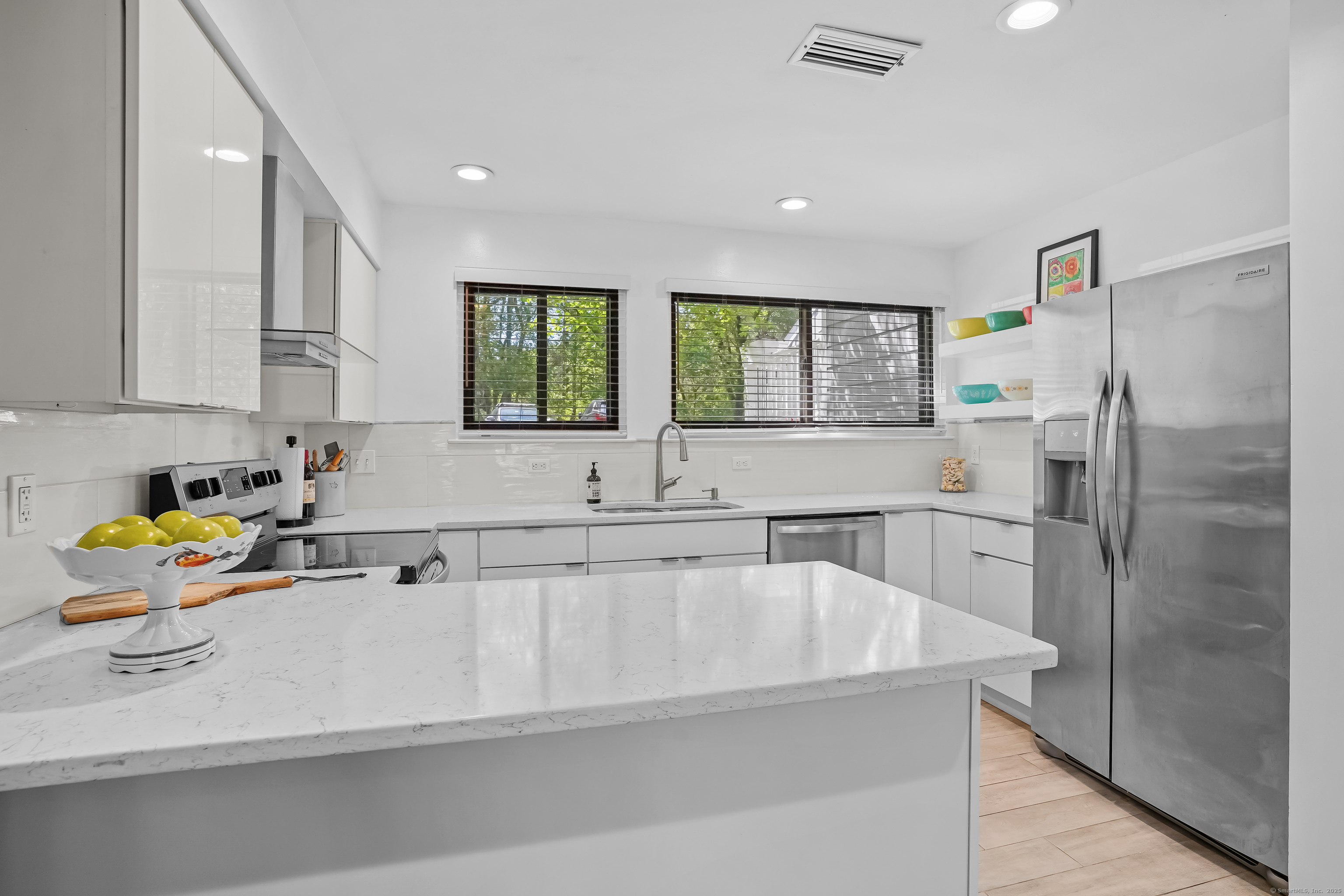 147 Rowayton Woods Drive #147, Norwalk, Connecticut image 6