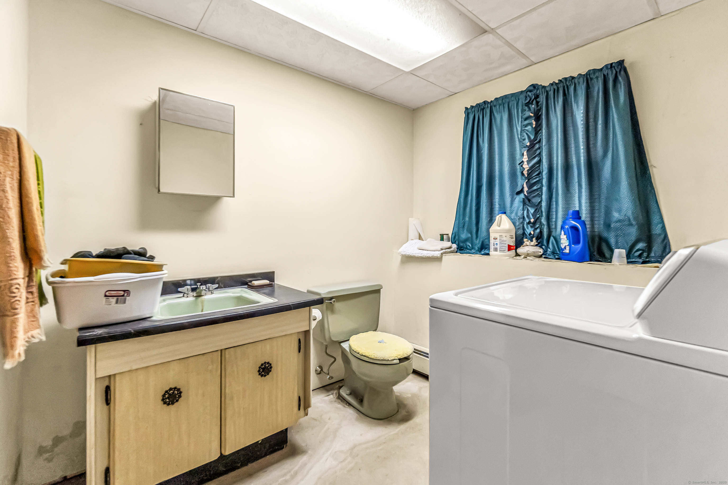 457 Highland Drive, Waterbury, Connecticut image 28