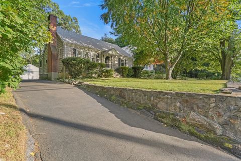Photo of 21 Hoyt Street, Darien, CT 06820 (MLS # 24125780)