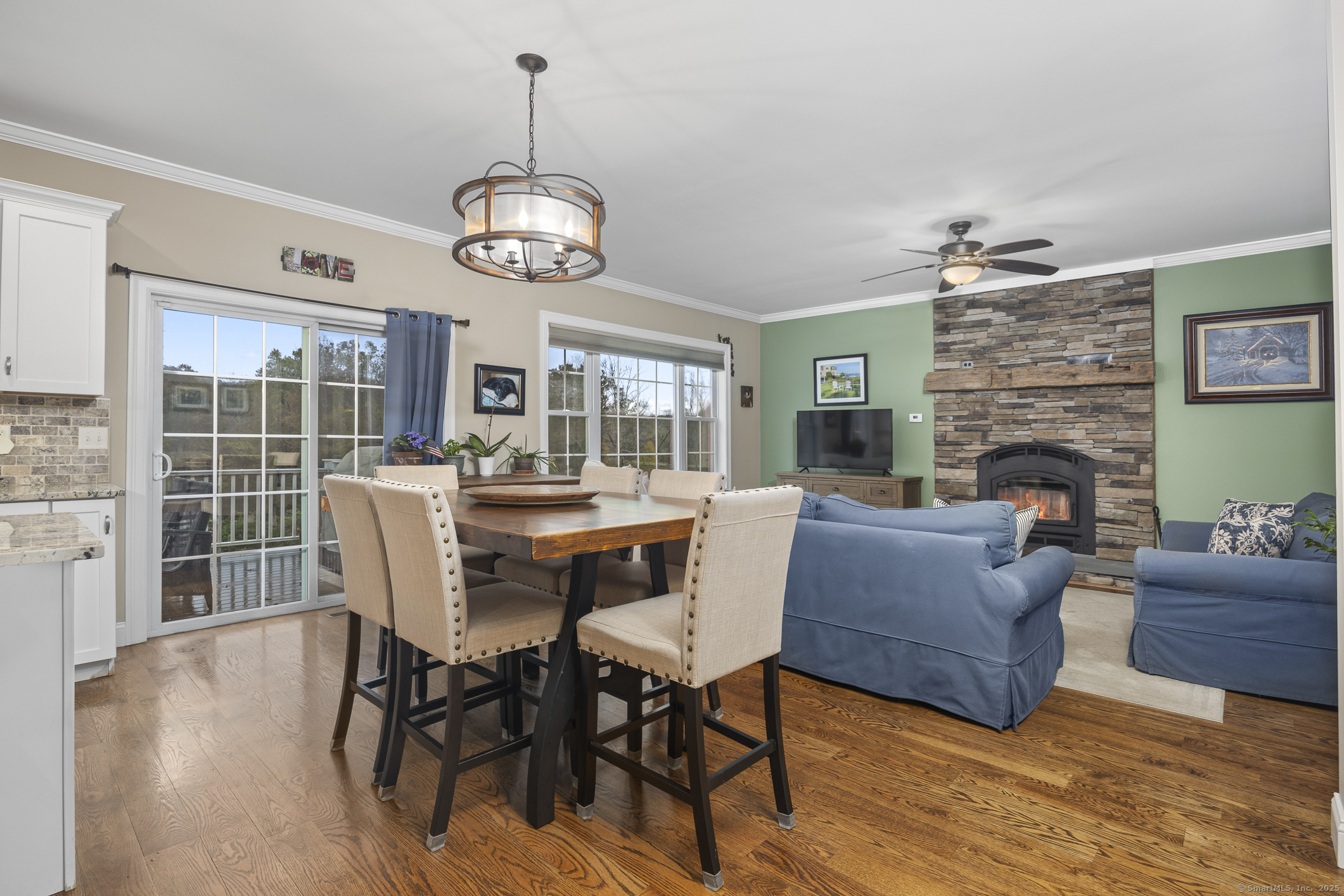 Bethel, Connecticut 06801, United States, 5 Bedrooms Bedrooms, ,3 BathroomsBathrooms,Residential,Pending,227264