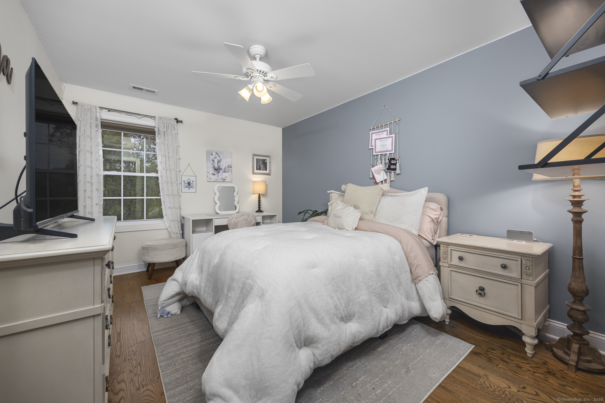 Bethel, Connecticut 06801, United States, 5 Bedrooms Bedrooms, ,3 BathroomsBathrooms,Residential,Pending,227264