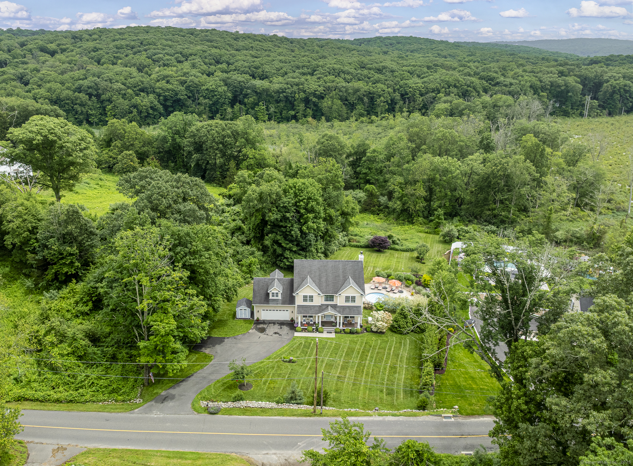 Bethel, Connecticut 06801, United States, 5 Bedrooms Bedrooms, ,3 BathroomsBathrooms,Residential,Pending,227264