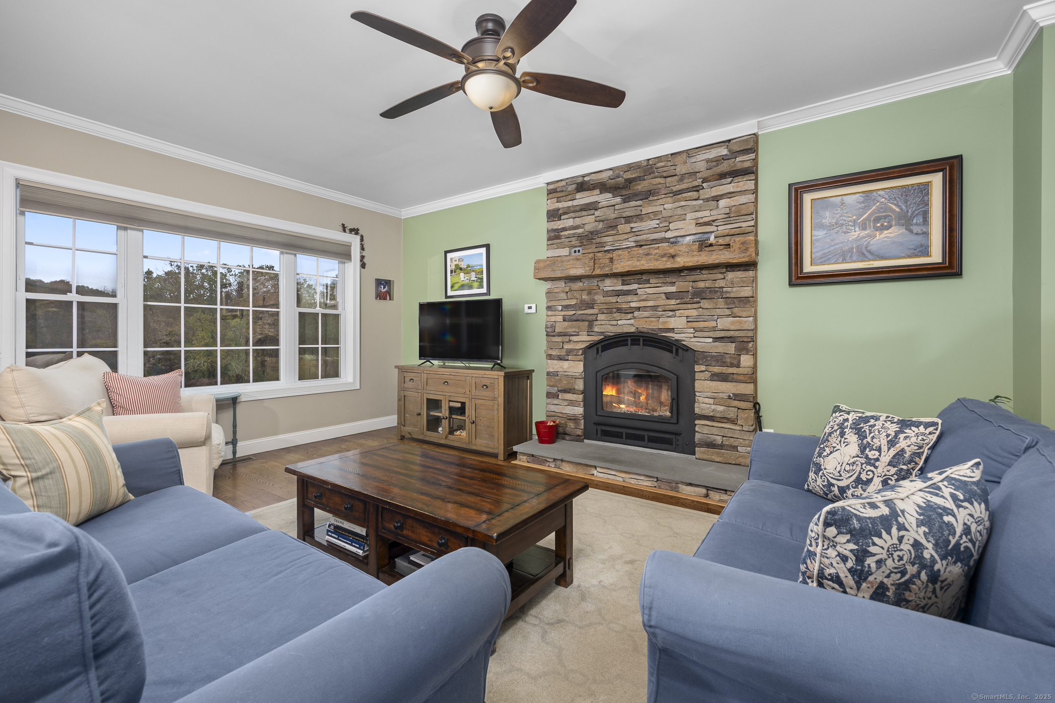 Bethel, Connecticut 06801, United States, 5 Bedrooms Bedrooms, ,3 BathroomsBathrooms,Residential,Pending,227264