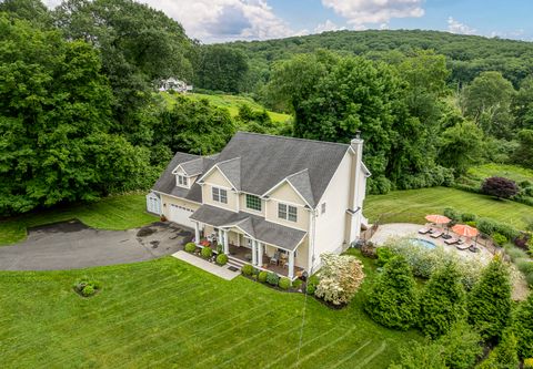 Photo of 199 Walnut Hill Road, Bethel, CT 06801 (MLS # 24133337)