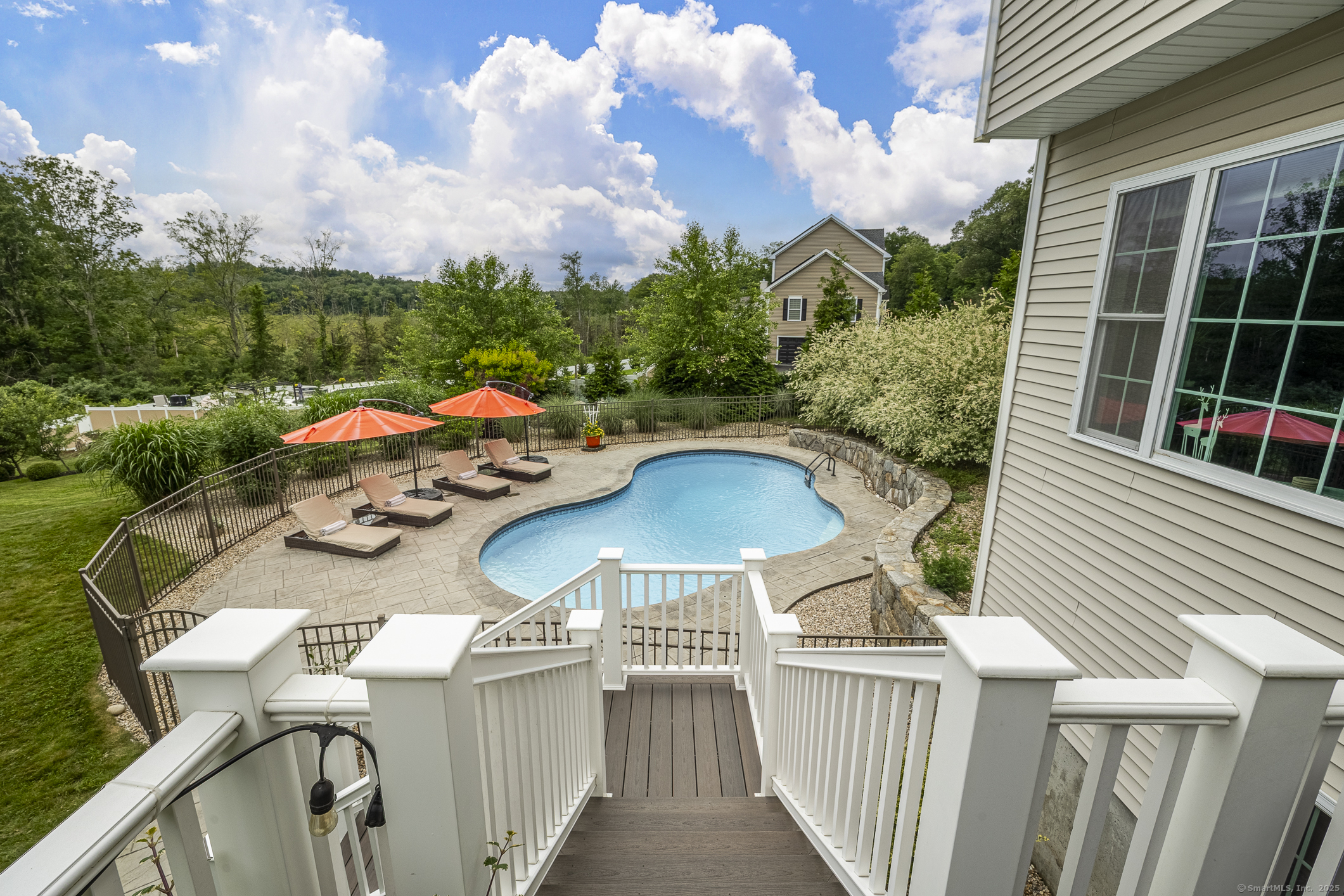 Bethel, Connecticut 06801, United States, 5 Bedrooms Bedrooms, ,3 BathroomsBathrooms,Residential,Pending,227264