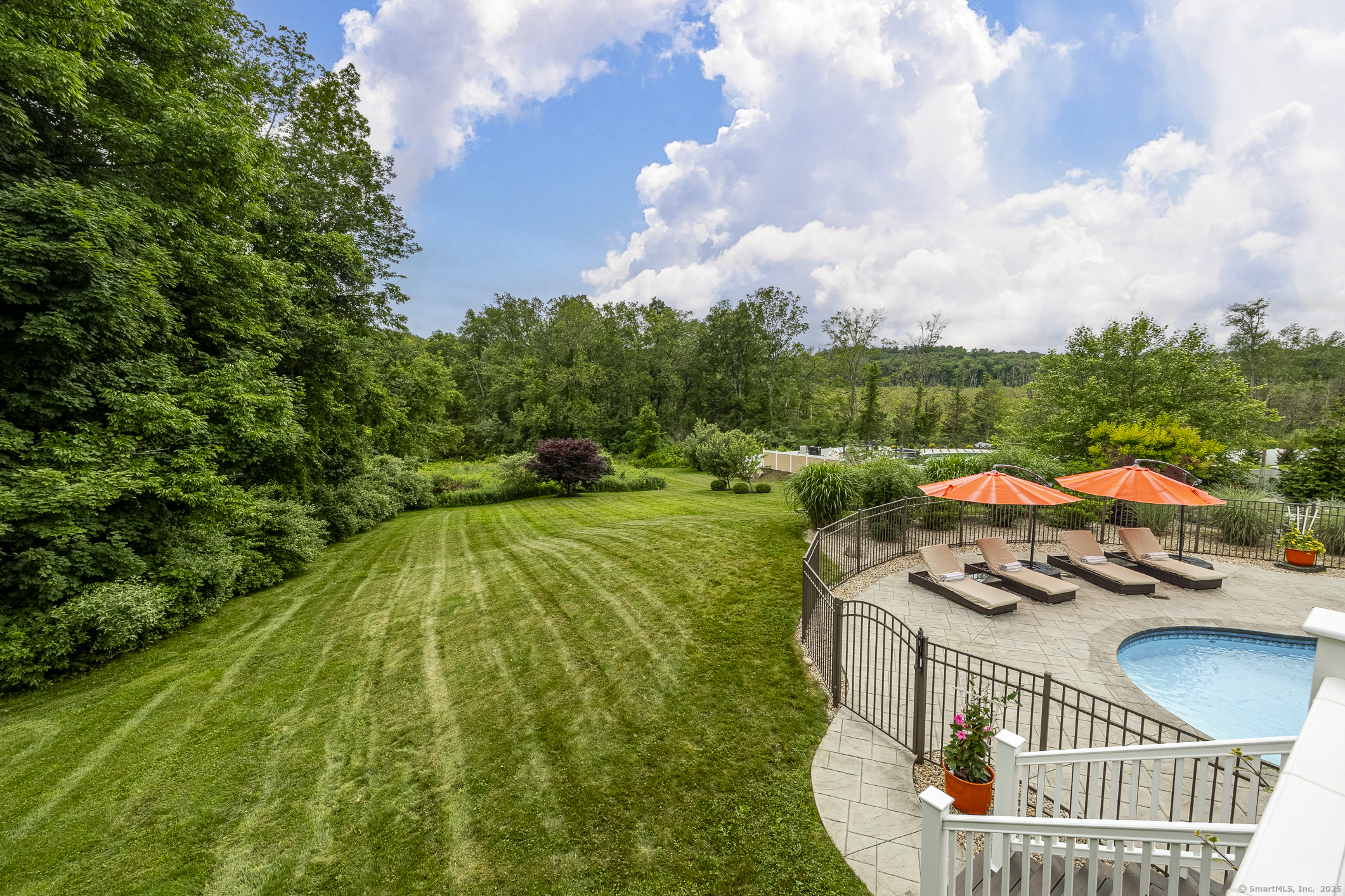 Bethel, Connecticut 06801, United States, 5 Bedrooms Bedrooms, ,3 BathroomsBathrooms,Residential,Pending,227264